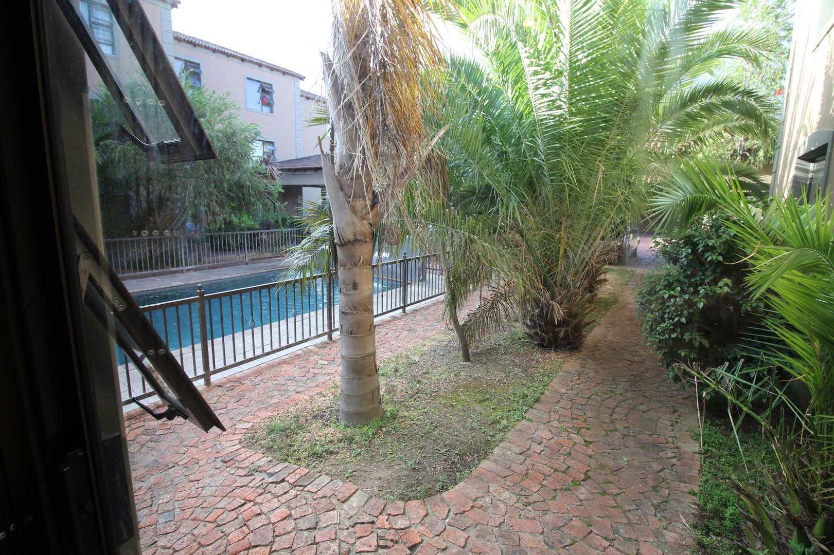 South Property Apartments / flats to rent in South