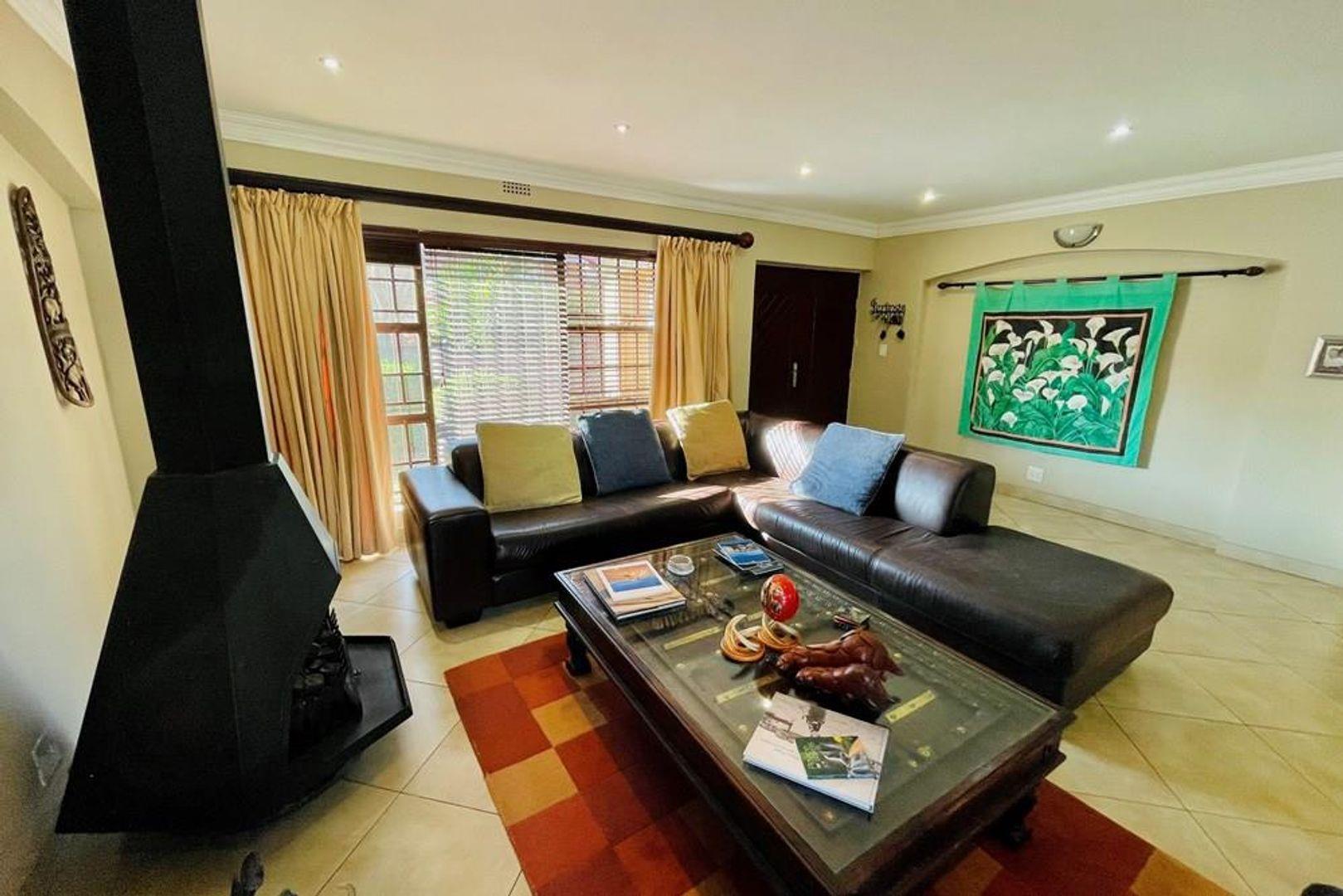 4 Bedroom House for sale in Glenvista 25 Elstree Avenue P24113043717