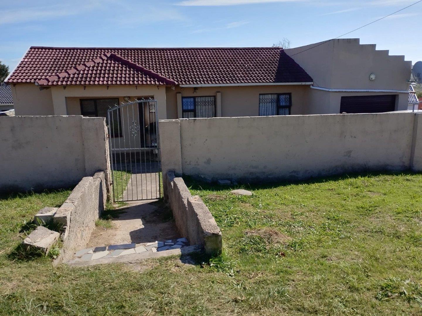 3 Bedroom House for sale in Mdantsane Nu 17 P24114424852