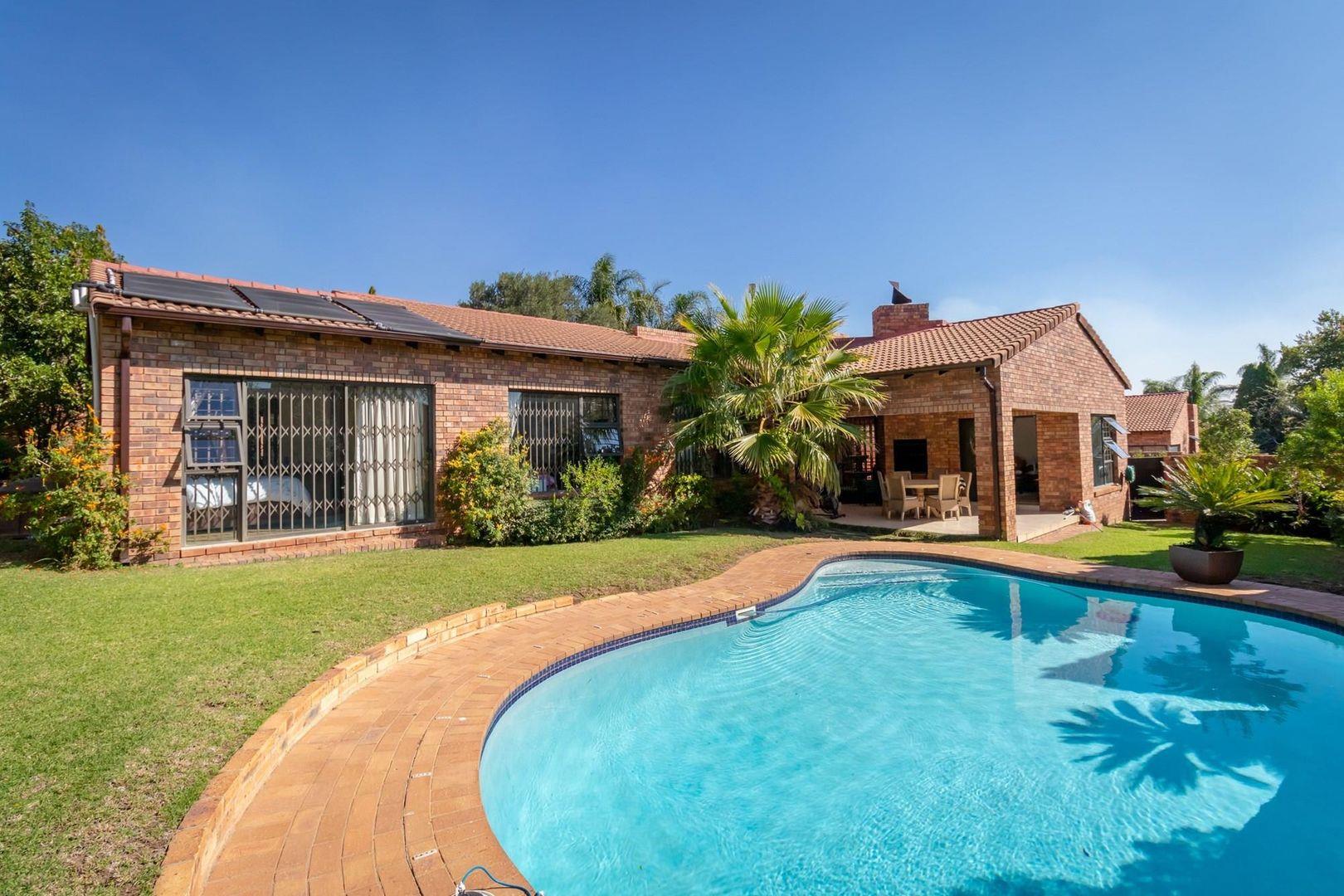 4 Bedroom Townhouse for sale in North Riding 2 Jacana Ridge, 79a