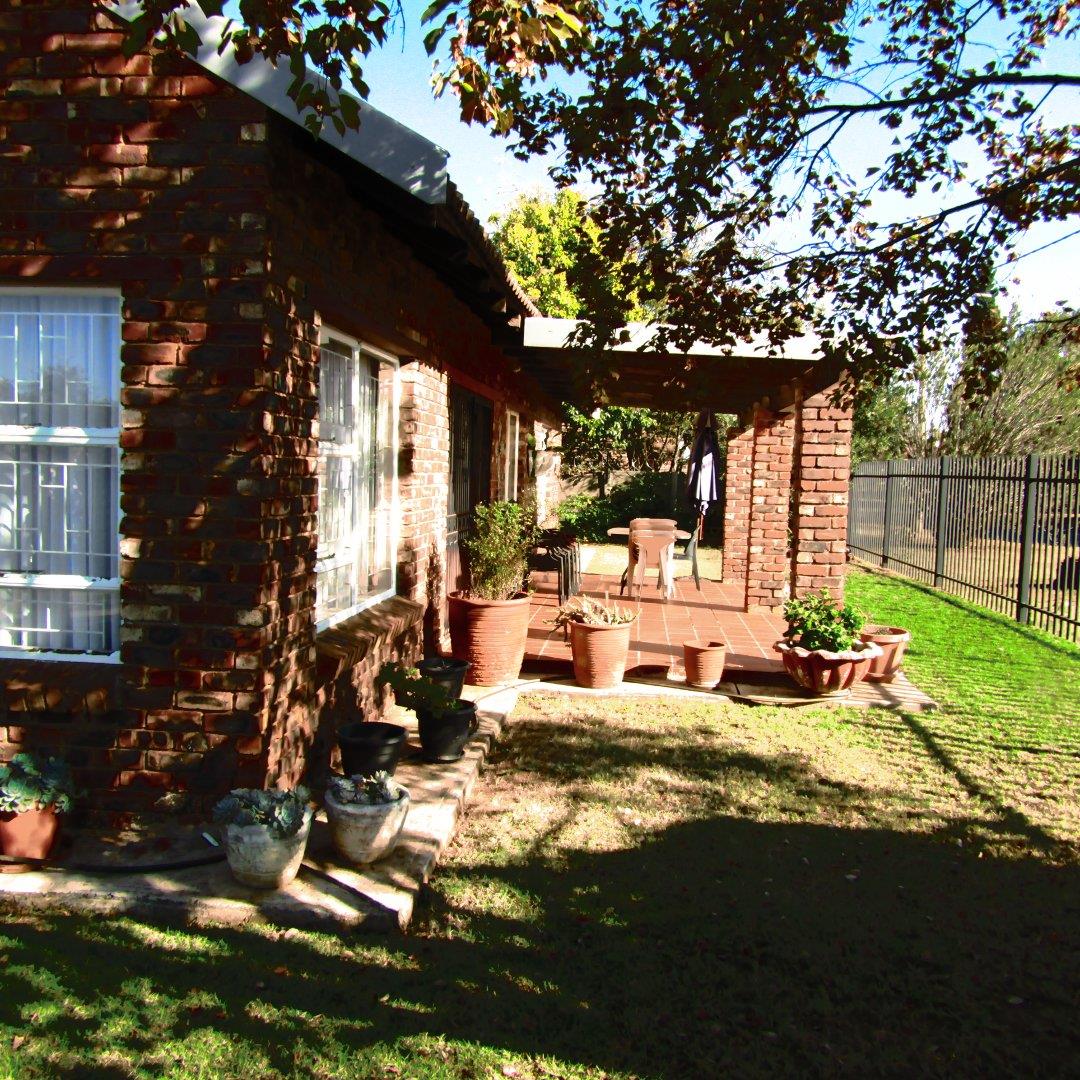 Townhouses for sale in Orkney Orkney Property