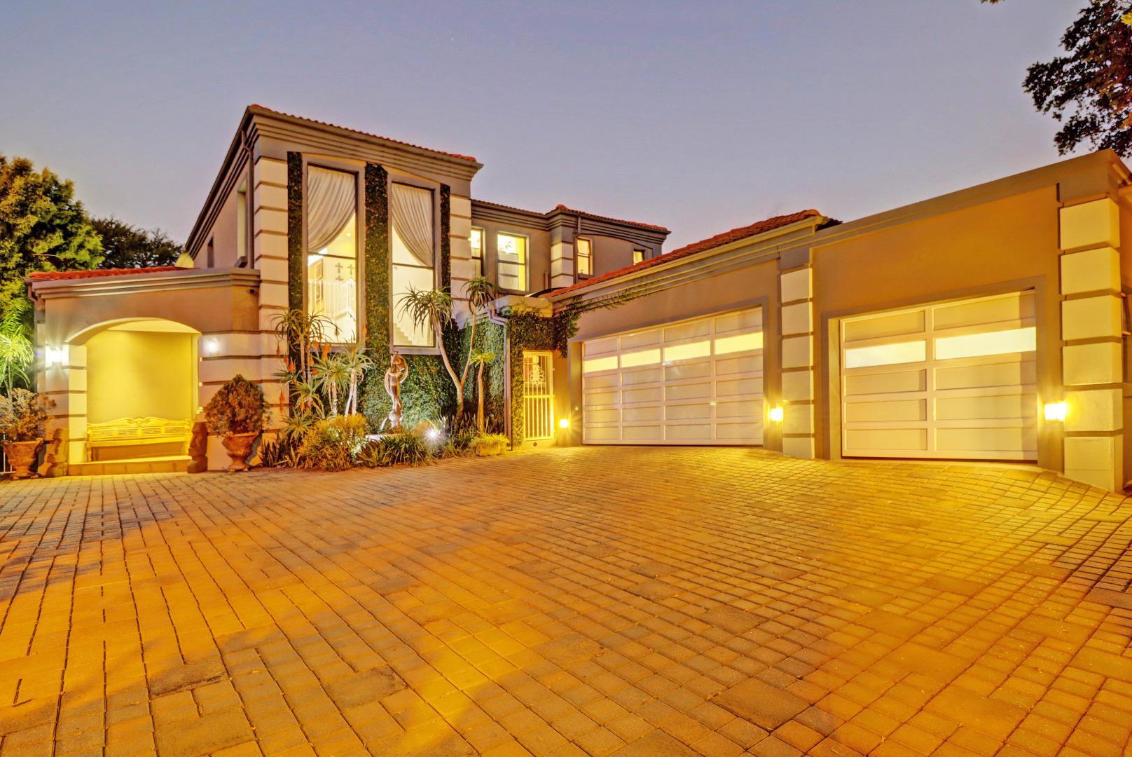 4 Bedroom House for sale in Blue Valley Golf Estate 50 Rosewell
