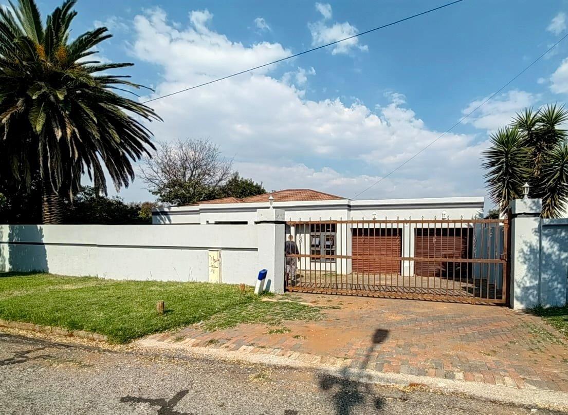 Florida, Roodepoort Property Property and houses to rent in Florida, Roodepoort