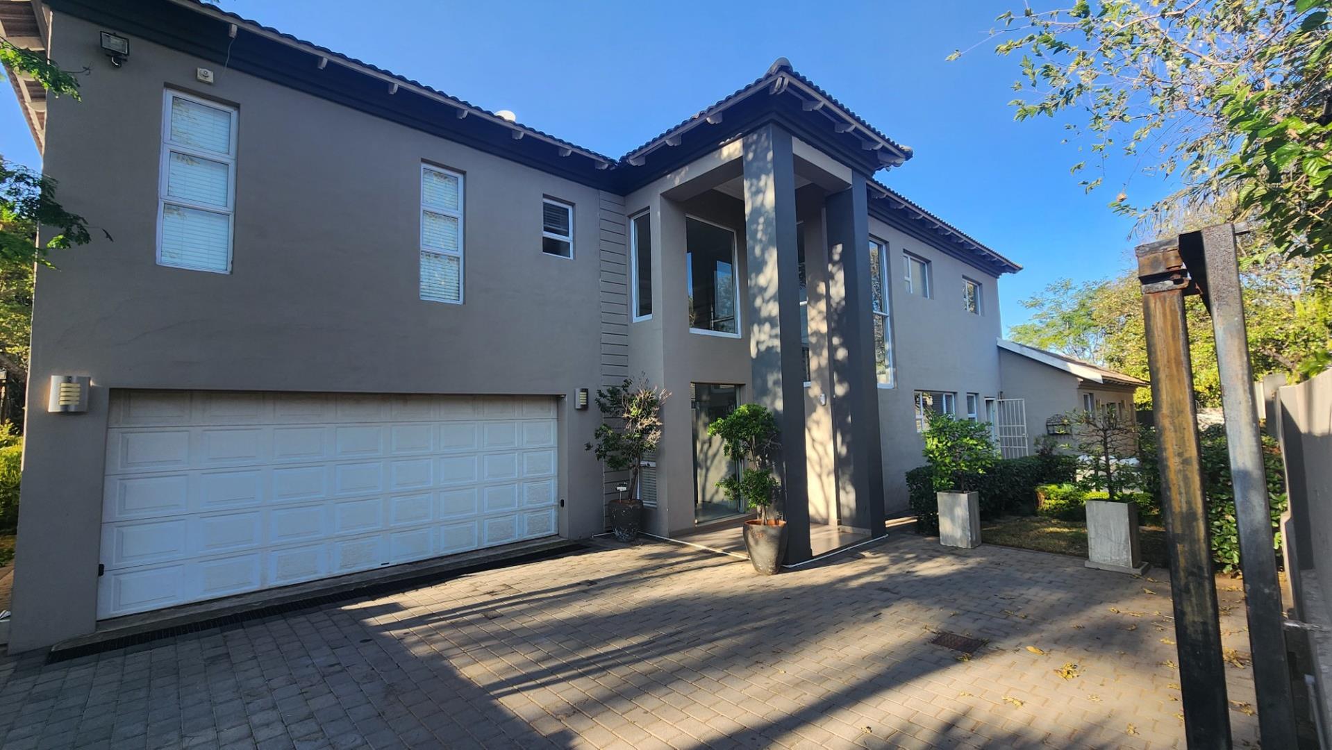 5 Bedroom House for sale in Ashlea Gardens P24114426820