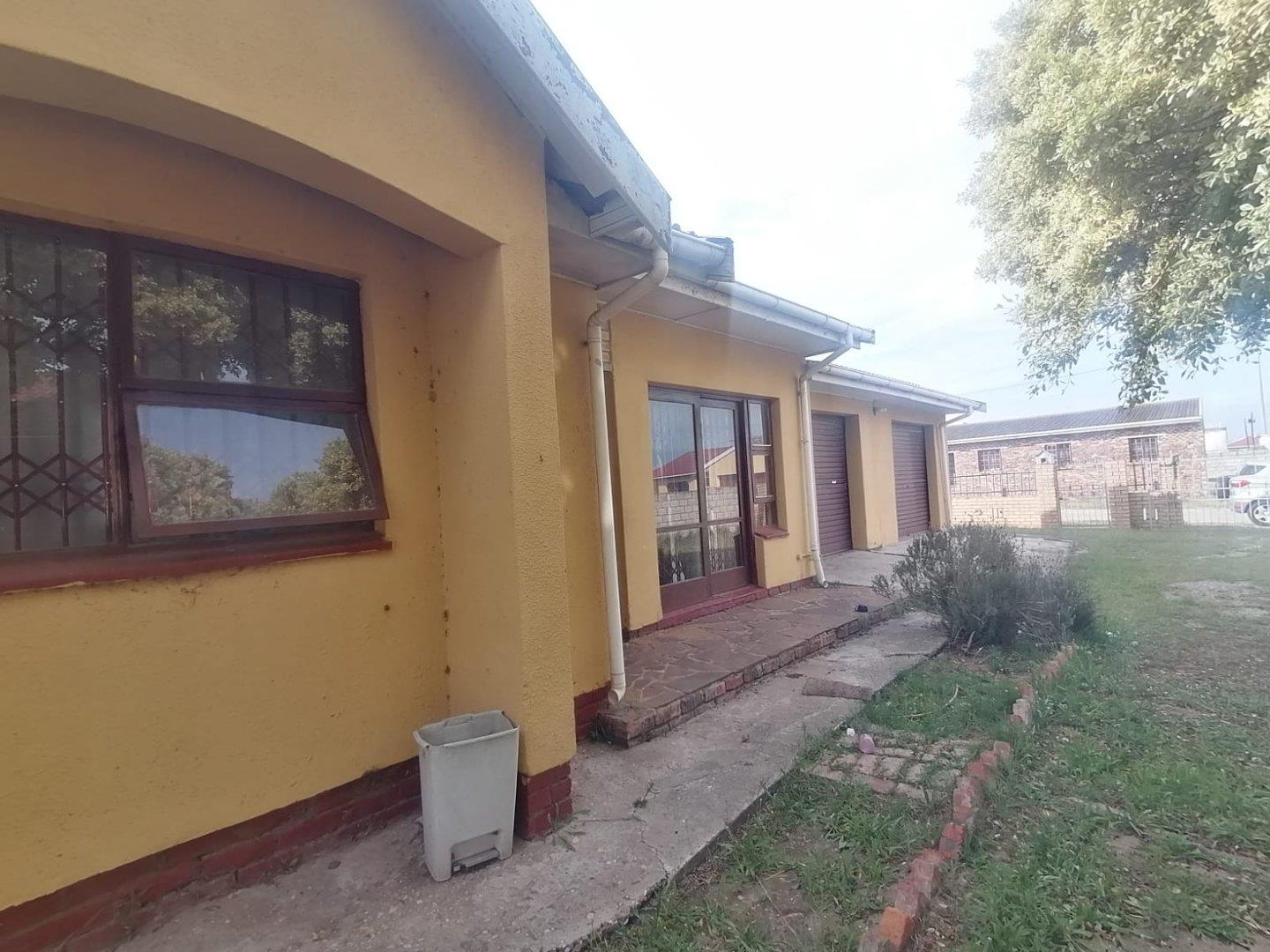 4 Bedroom House for sale in Kwadwesi P24114414591