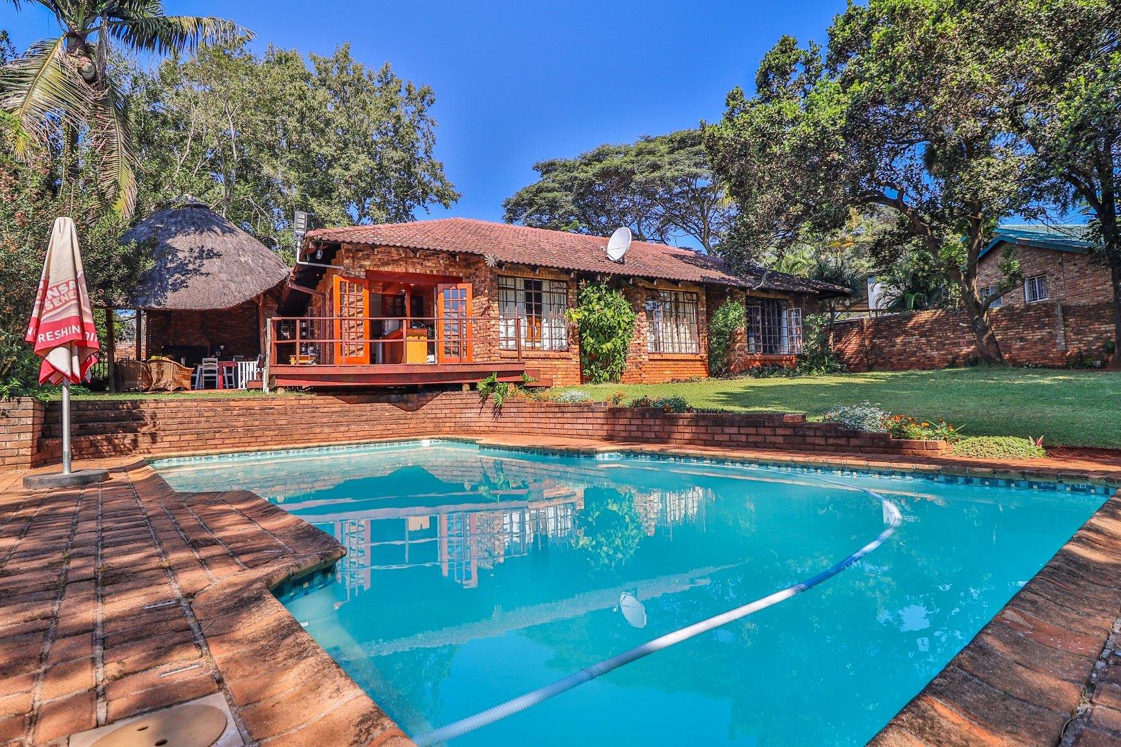 5 Bedroom House for sale in Kingsview Ext 1 14 Rooibos P24114392056