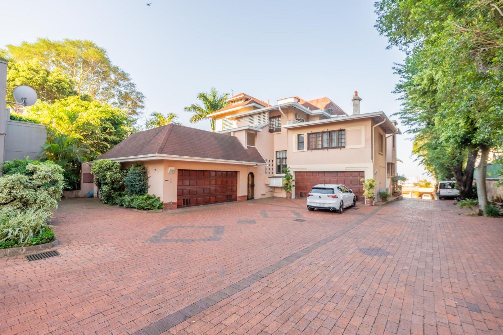 3 Bedroom Apartment / flat for sale in Musgrave 2 Miramar, 284