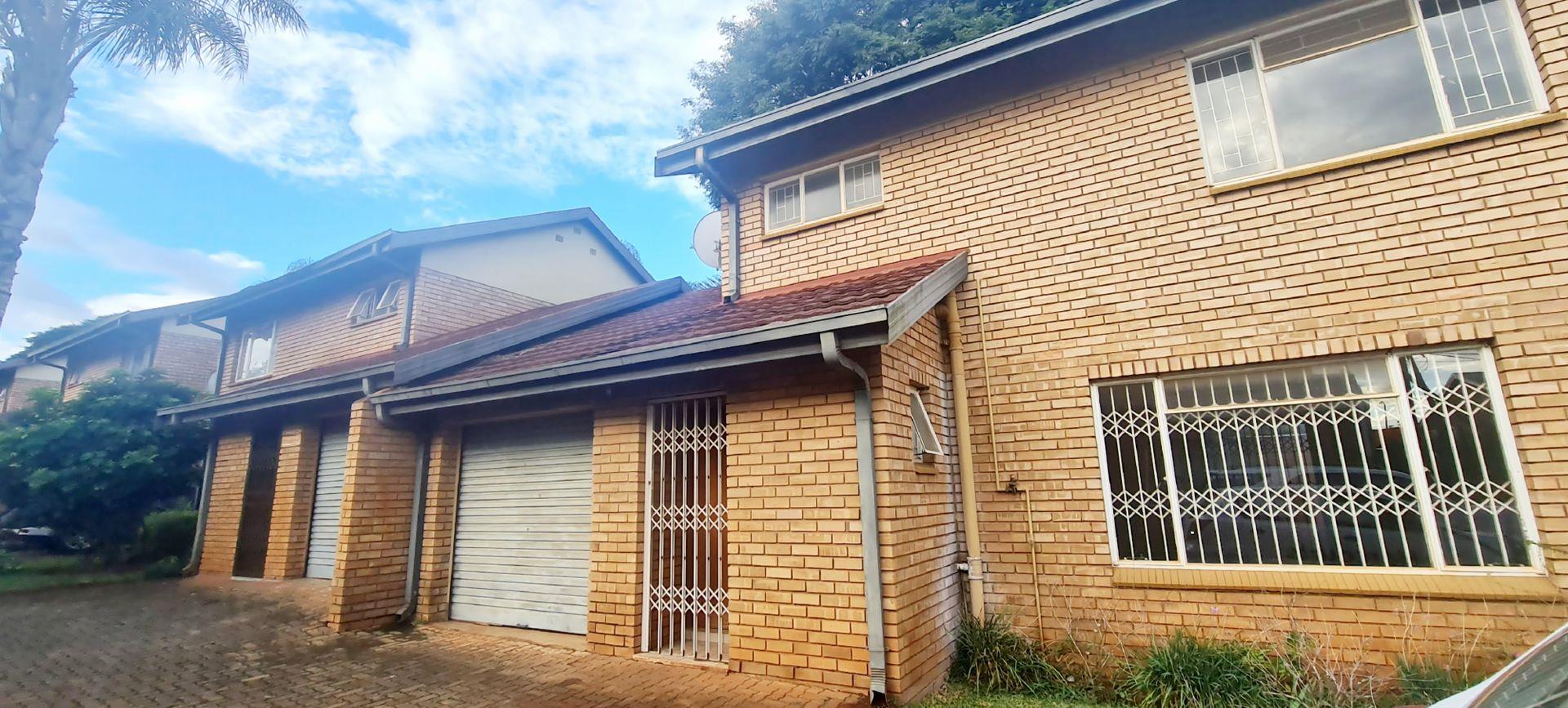 3 Bedroom Townhouse to rent in Louis Trichardt P24103051667