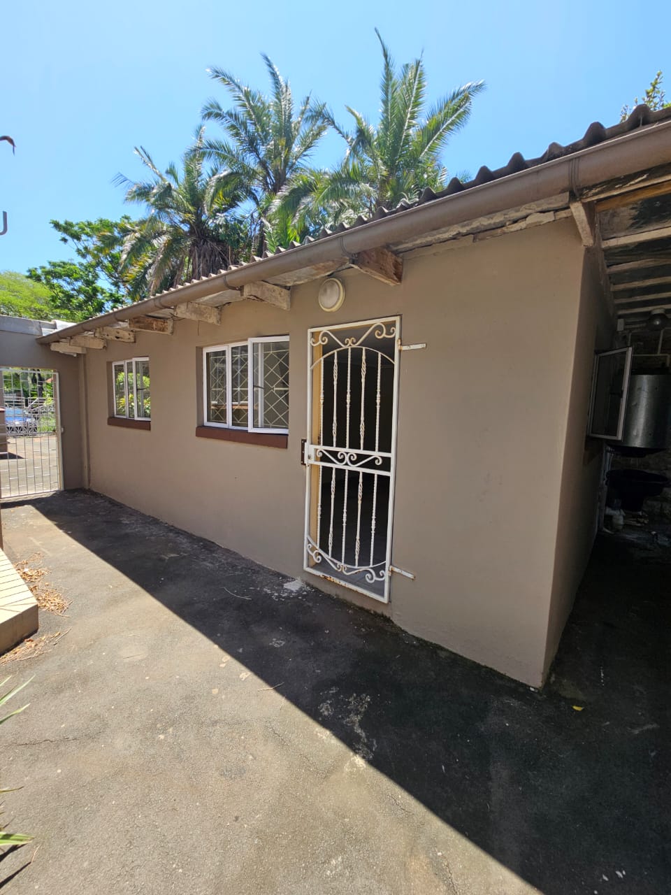 Athlone, Durban North Property Apartments / flats to rent in Athlone