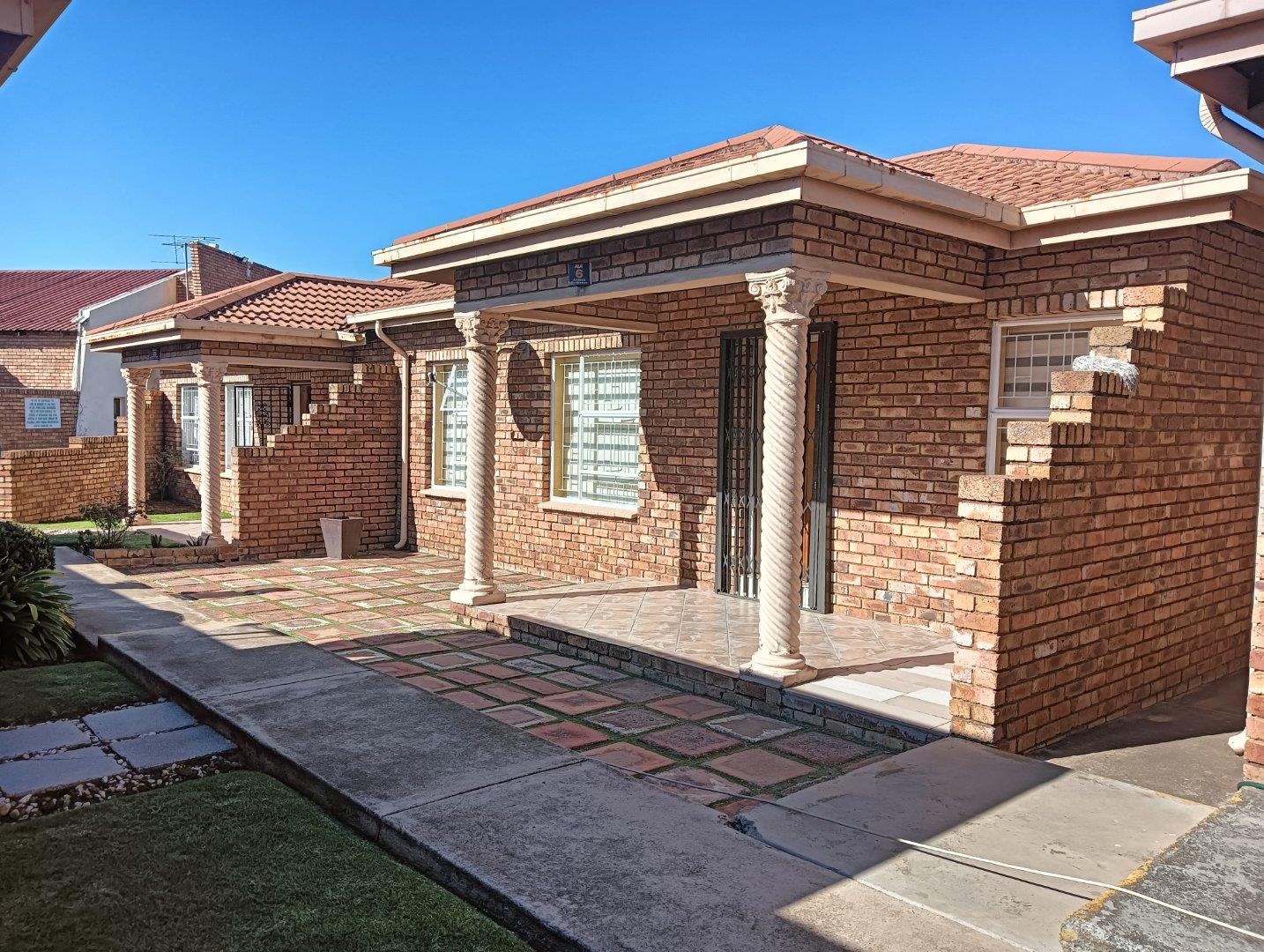 Townhouse for sale in Van Dyk Park P24114431624