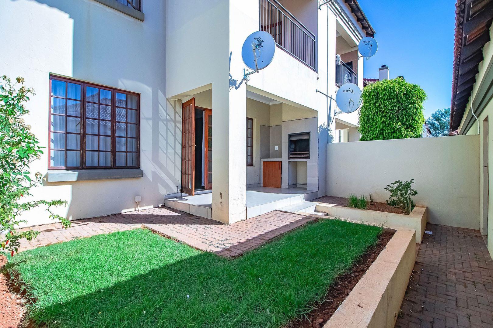 2 Bedroom Townhouse for sale in Heatherdale AH P24114433331