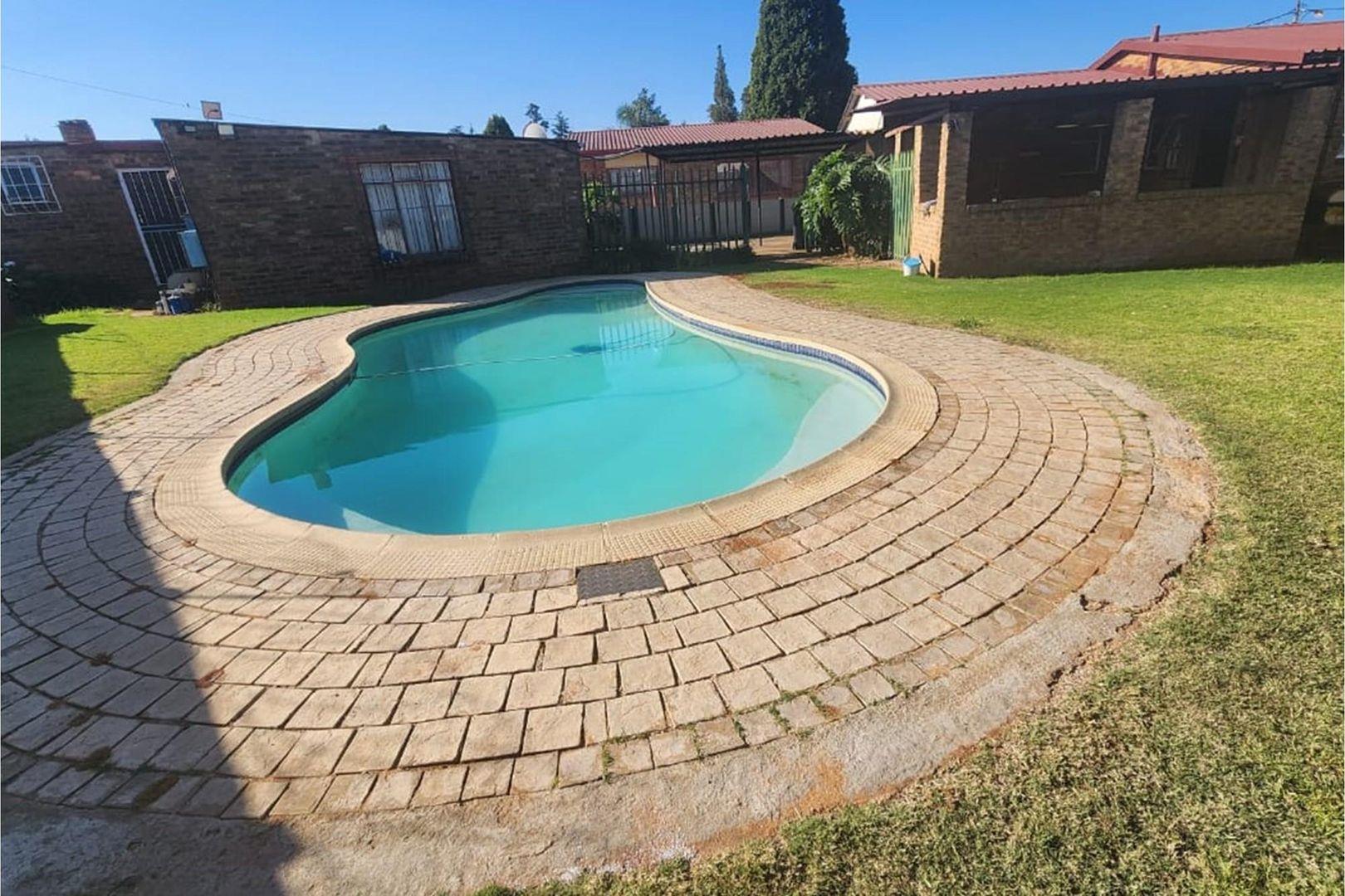 3 Bedroom House for sale in Wright Park P24114433643