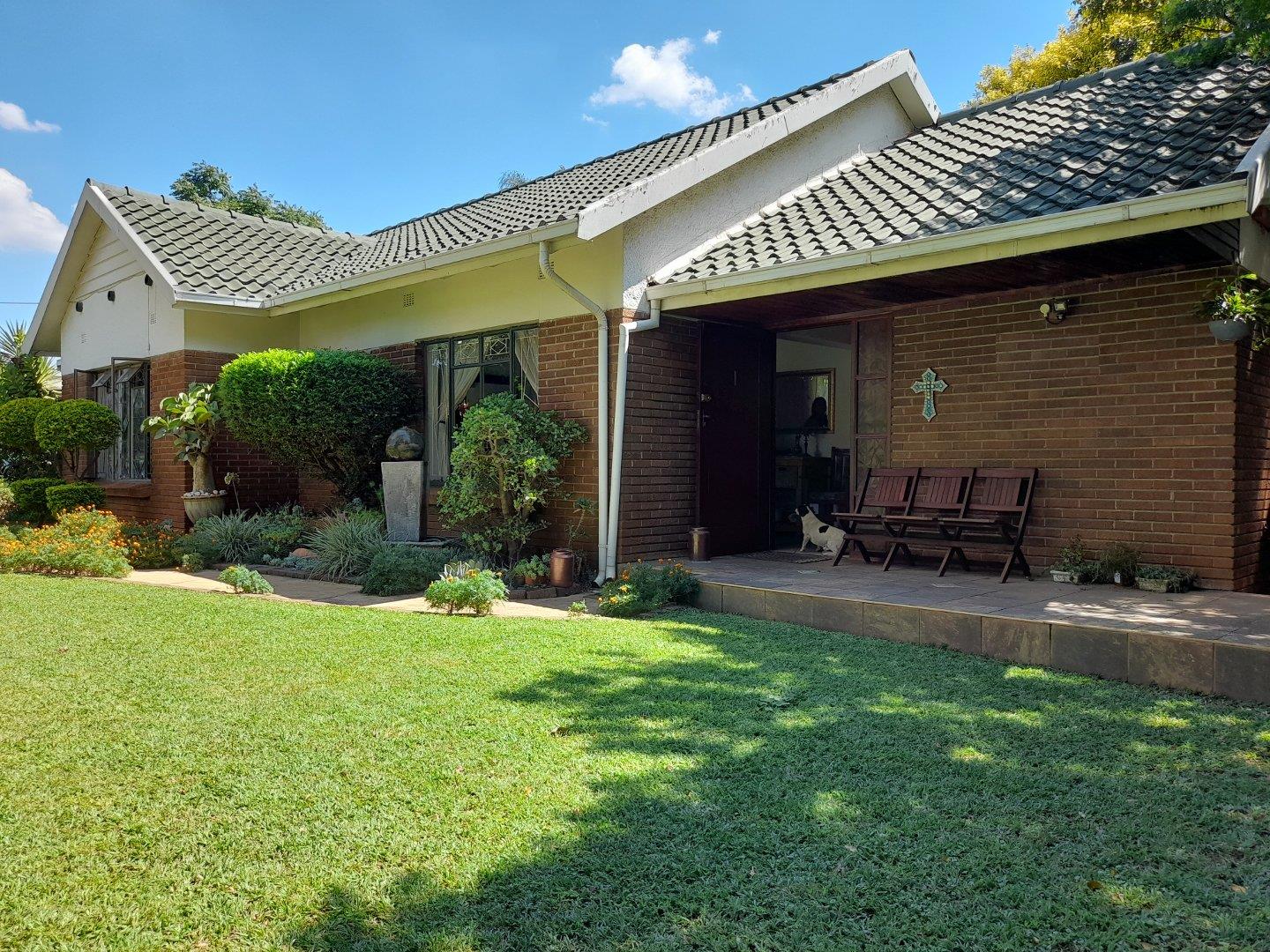 3 Bedroom House for sale in Mayville P24114181939