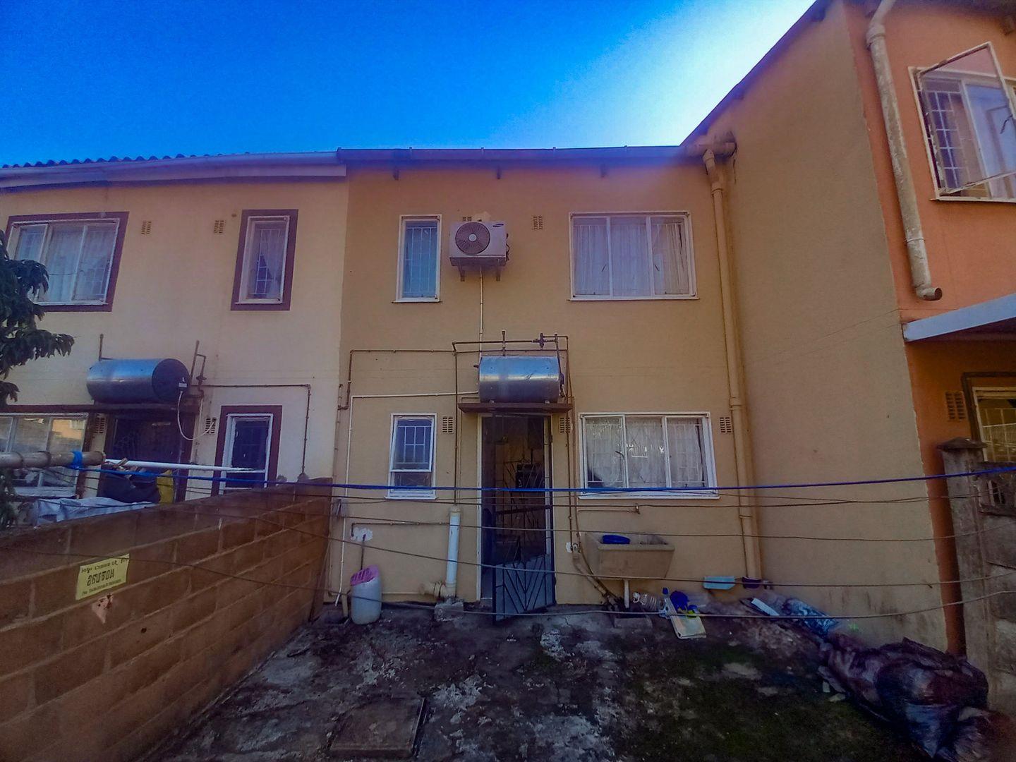 Northcroft Property Property and houses for sale in Northcroft