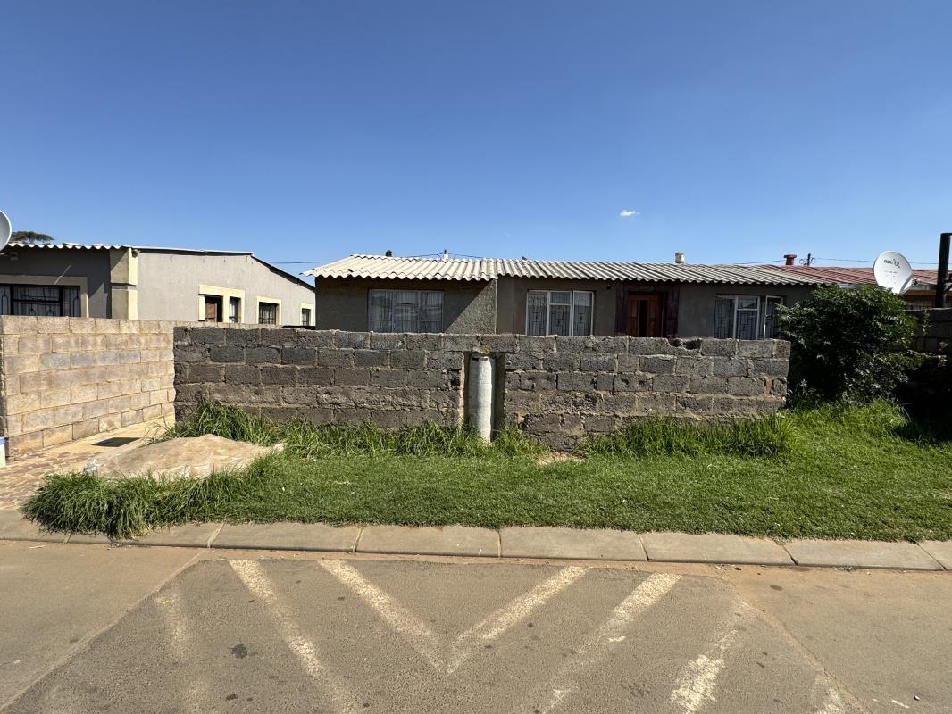 5 Bedroom House for sale in White City P24114437162