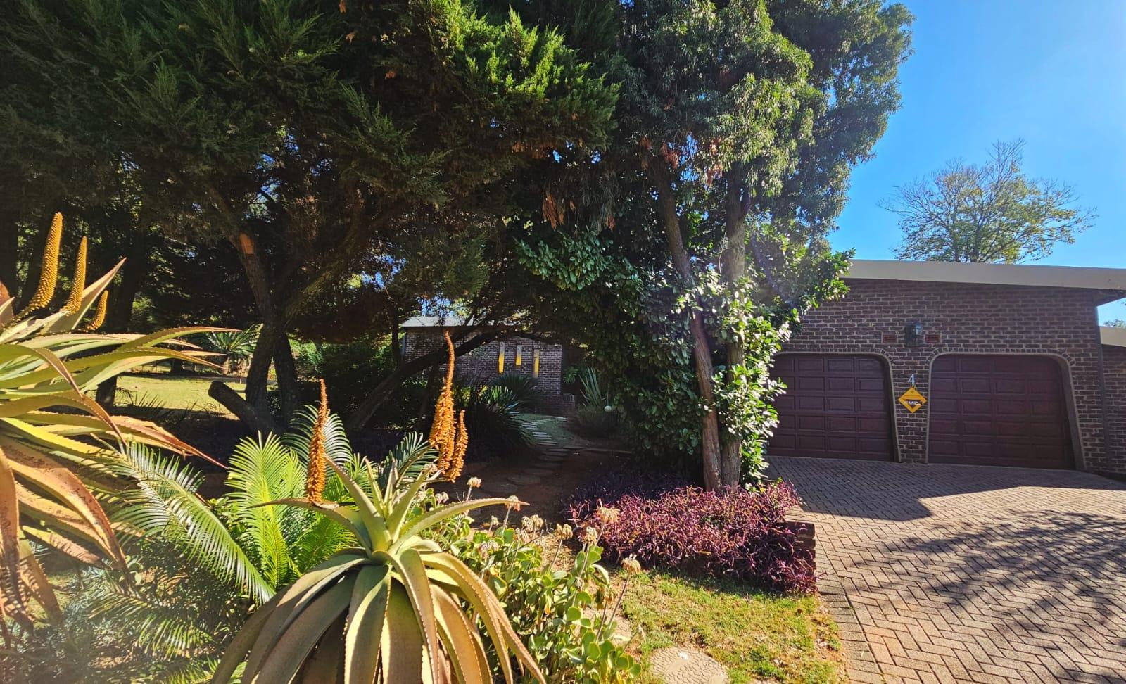 3 Bedroom House for sale in Overkruin P24114437350