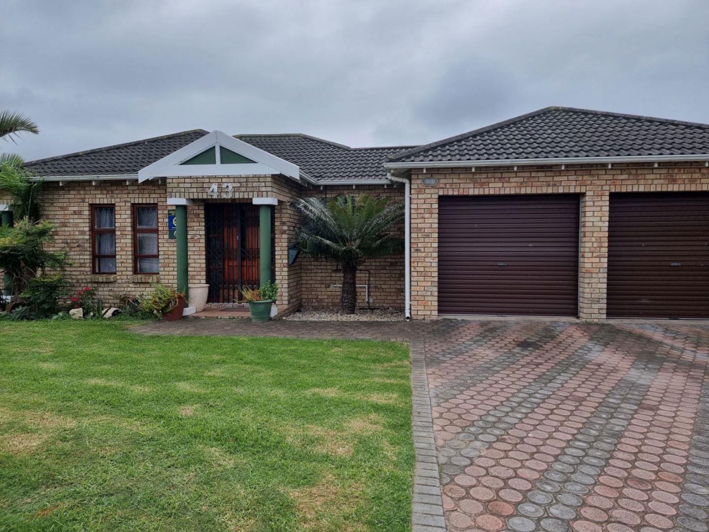 3 Bedroom House for sale in Overbaakens P24114438447