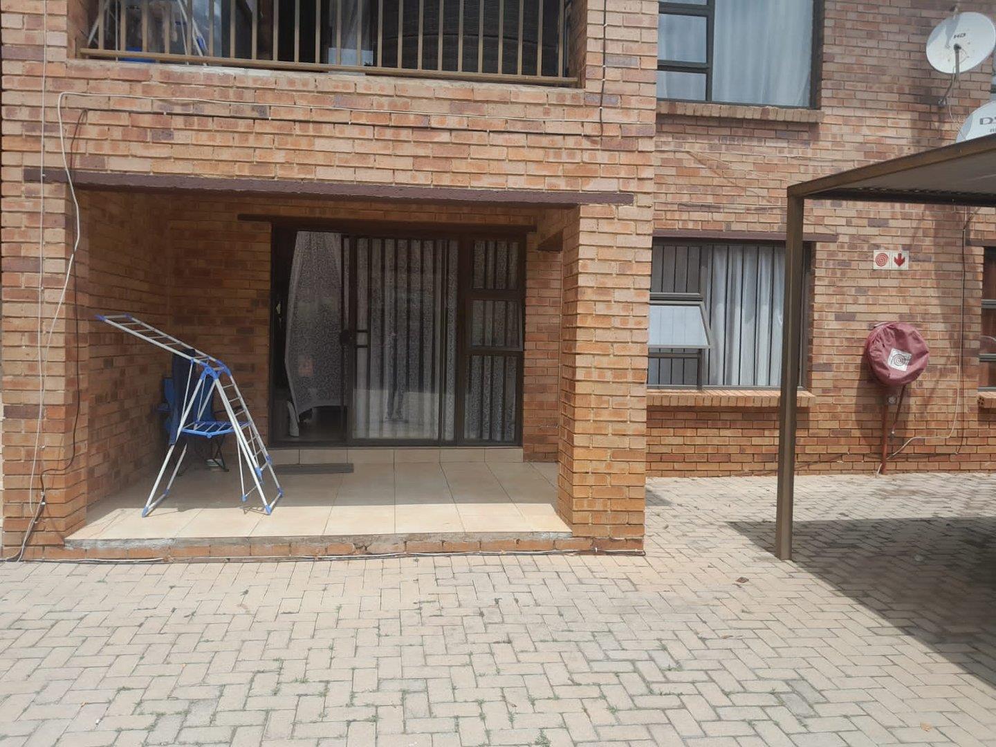 Florida, Roodepoort Property Property and houses to rent in Florida, Roodepoort