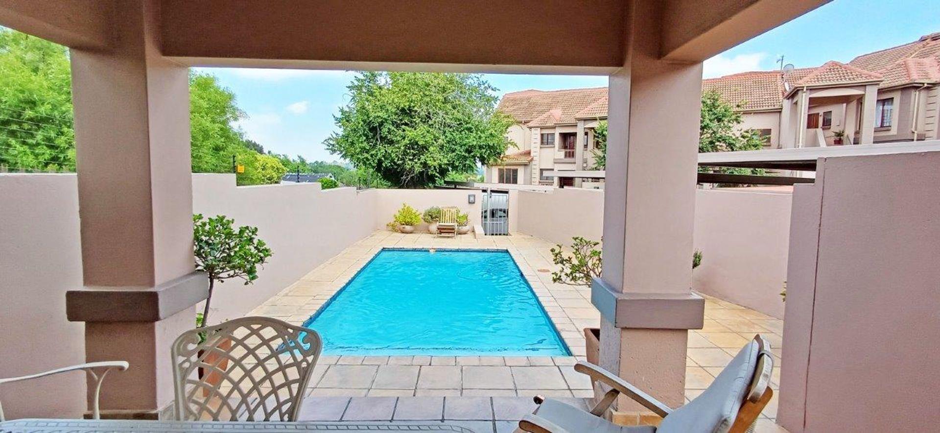 2 Bedroom Apartment / flat for sale in Dowerglen Ext 4 11 Ss Elmwood