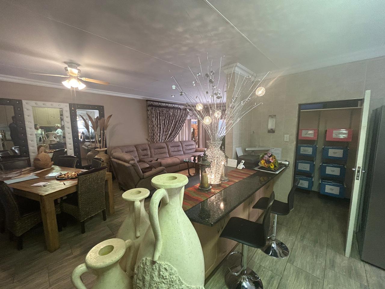 3 Bedroom House for sale in Heuwelsig Schreiner Street P24114439205