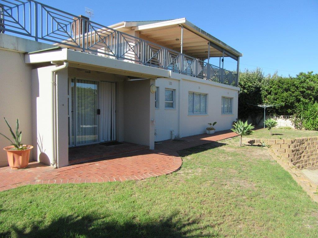 8 Bedroom House for sale in Milnerton Central P24114439905