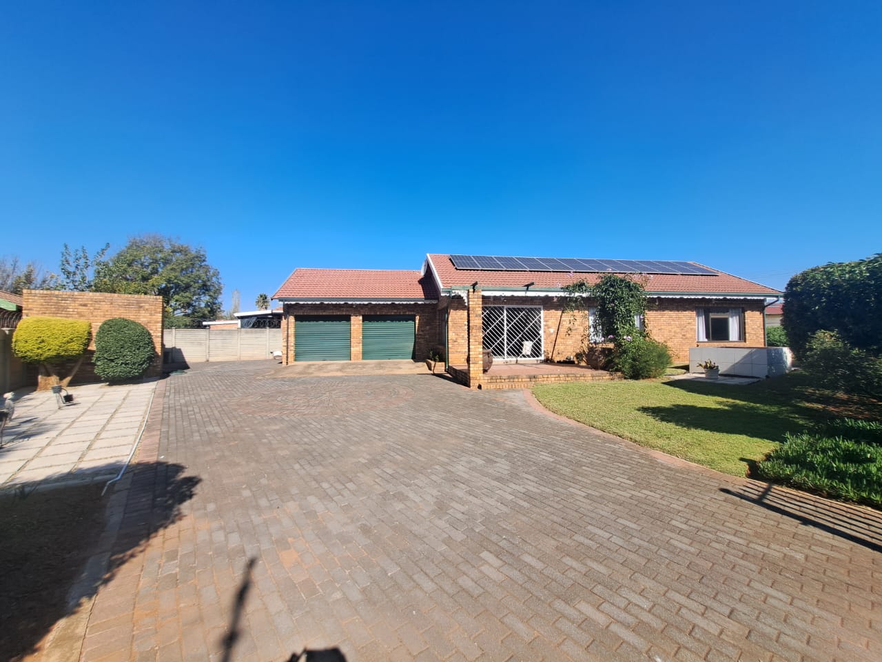 2 Bedroom House for sale in Heidelberg Central P24114443610