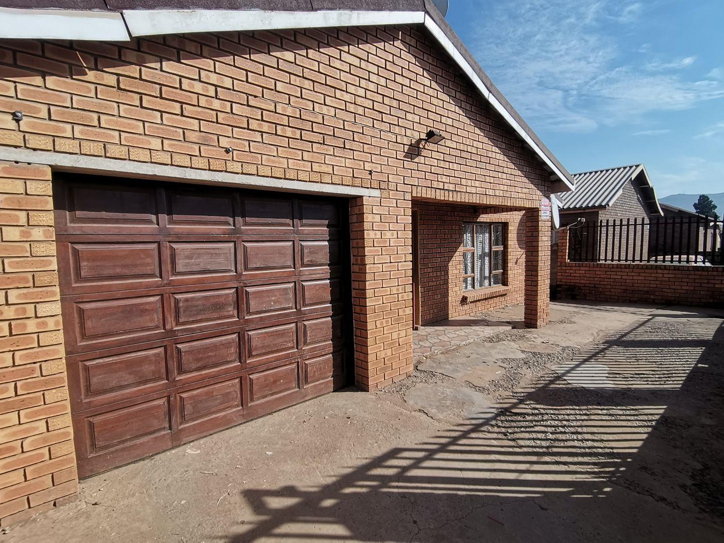 Mlungisi Property Property and houses for sale in Mlungisi