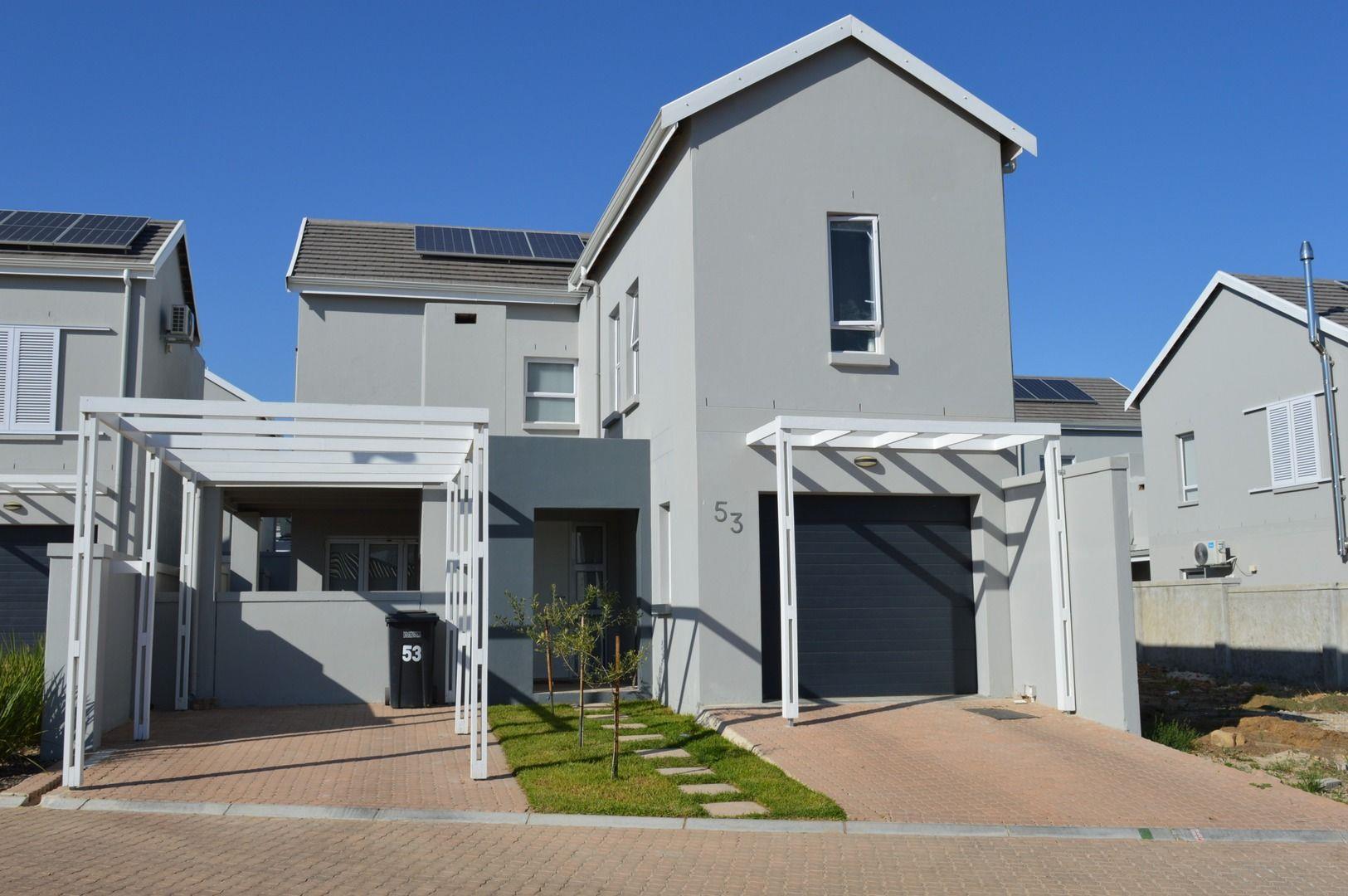 3 Bedroom House for sale in Klein Parys P24114445169