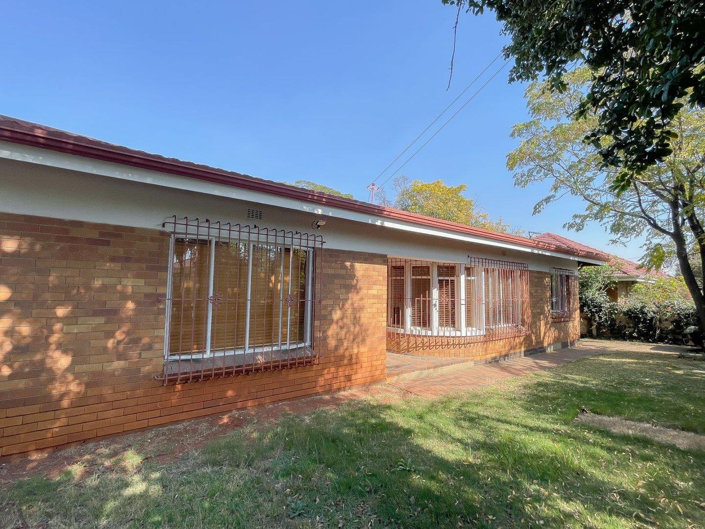 3 Bedroom House for sale in Sunnyridge P24114446056