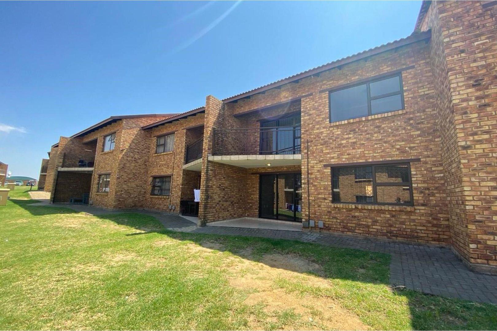 2 Bedroom Apartment / flat for sale in Witfield P24114446924