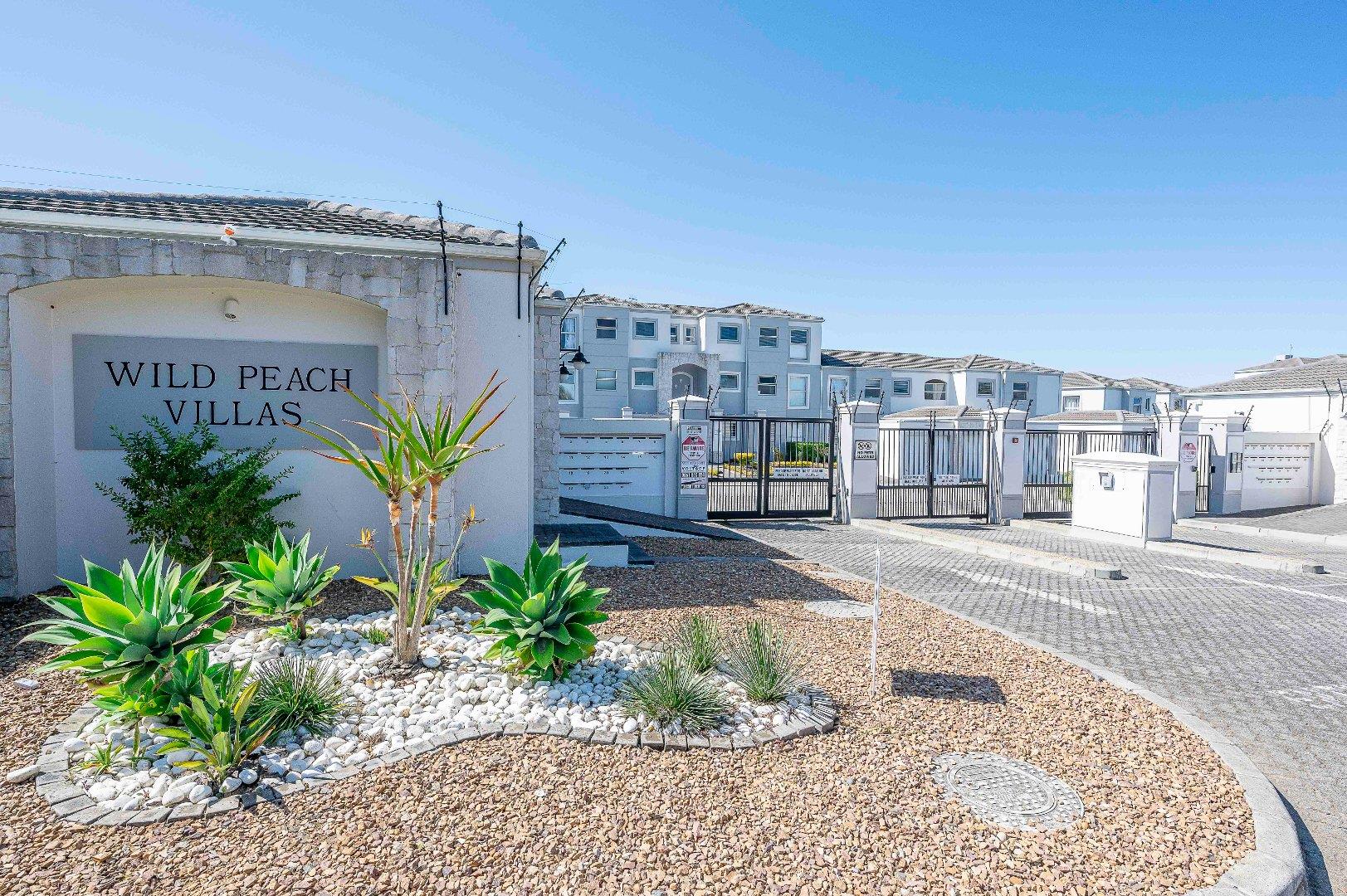 2 Bedroom Apartment / flat for sale in Pinehurst 24 Woodlands Drive