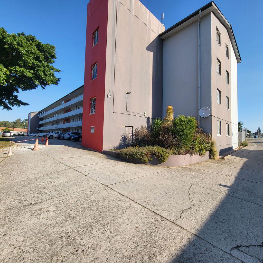Forest Hill, Port Elizabeth Property Apartments / flats for sale in