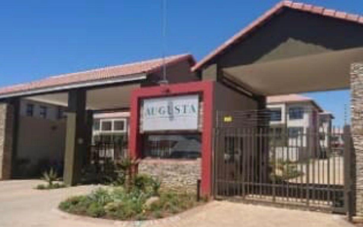 2 Bedroom House to rent in Fourways P24114450670