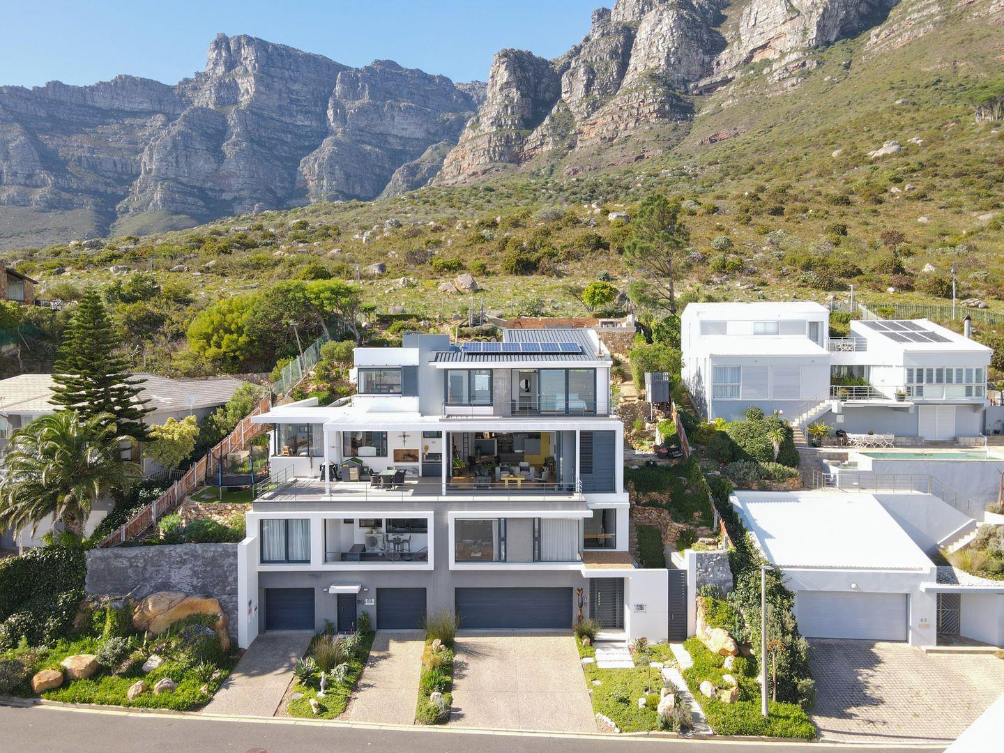 6 Bedroom House for sale in Camps Bay P24114450715