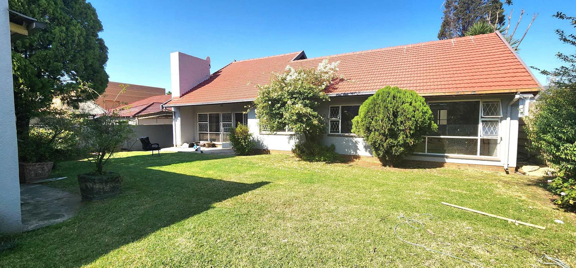 3 Bedroom House for sale in New Redruth 16 Chasewater Street P24