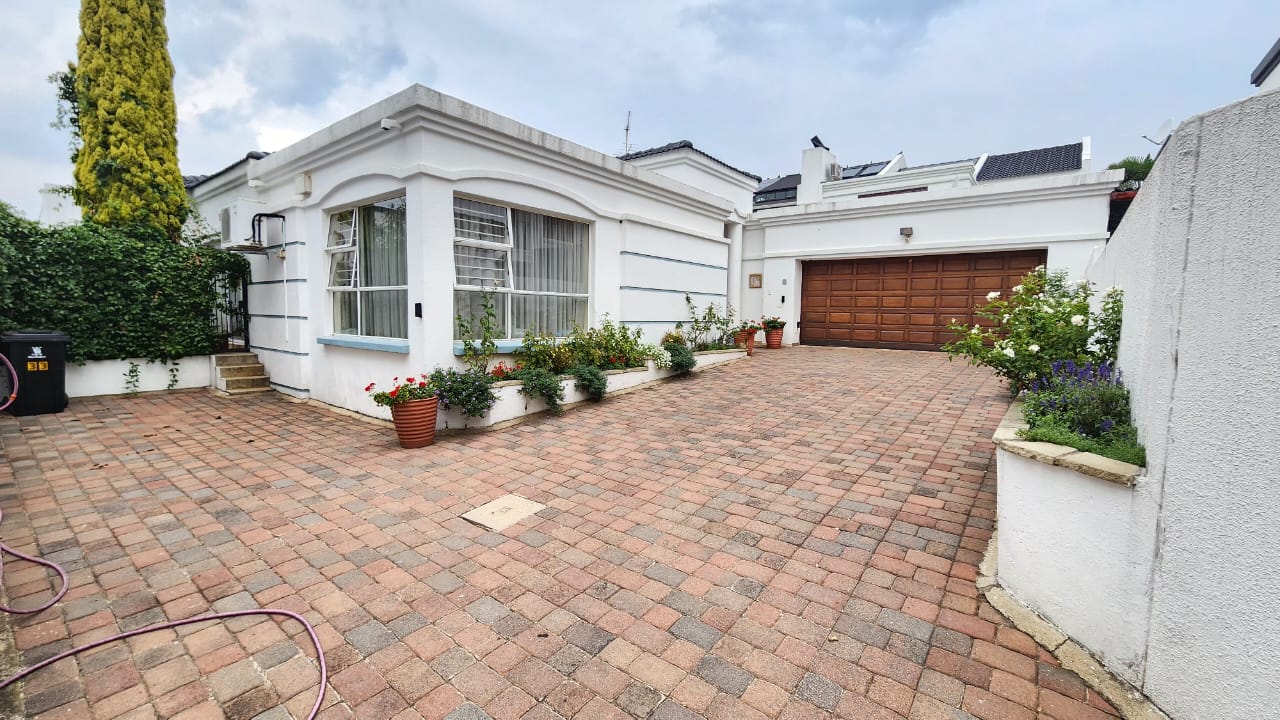 New Redruth Property Houses for sale in New Redruth