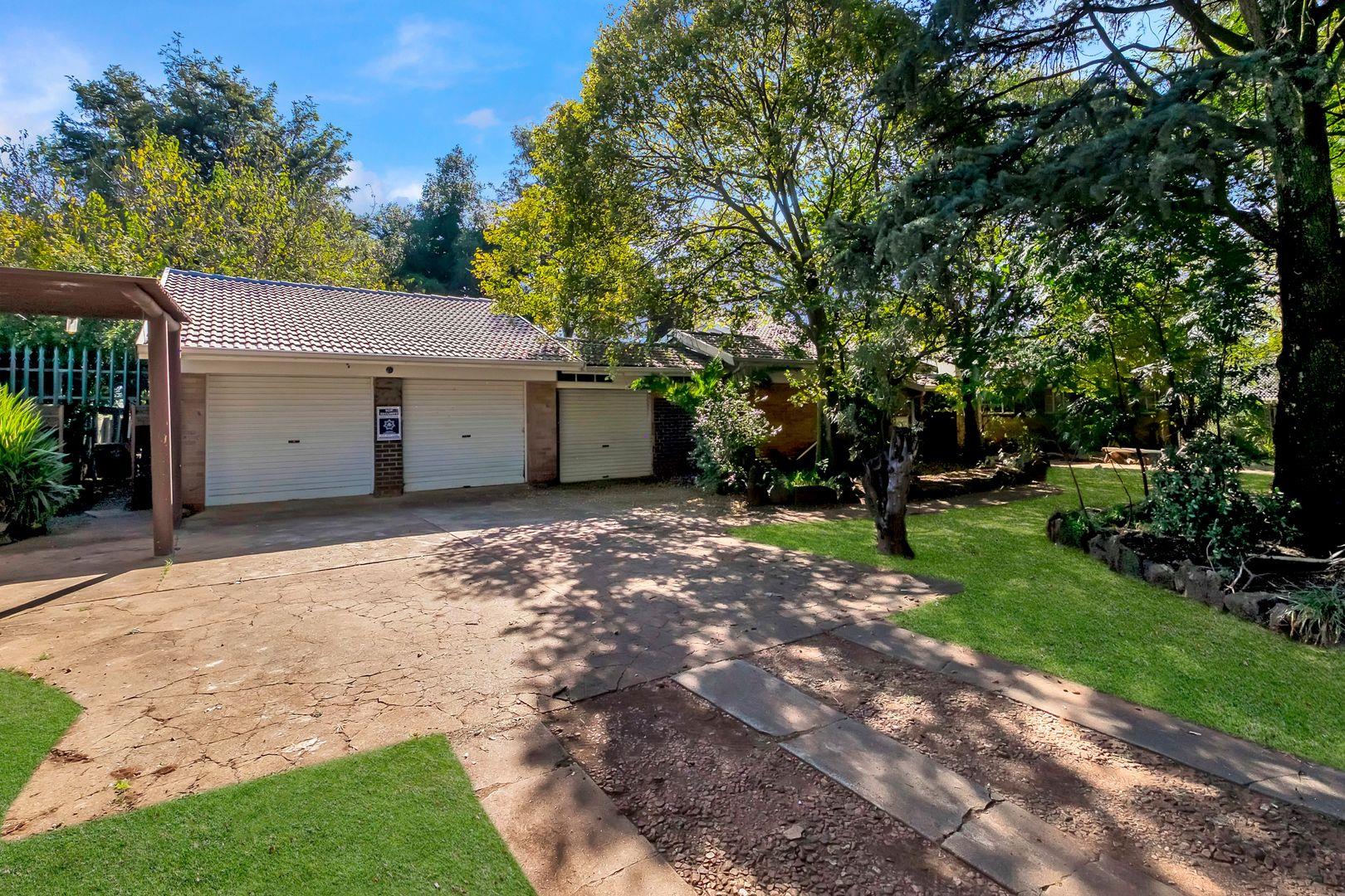 3 Bedroom House for sale in Fairland P24114452323