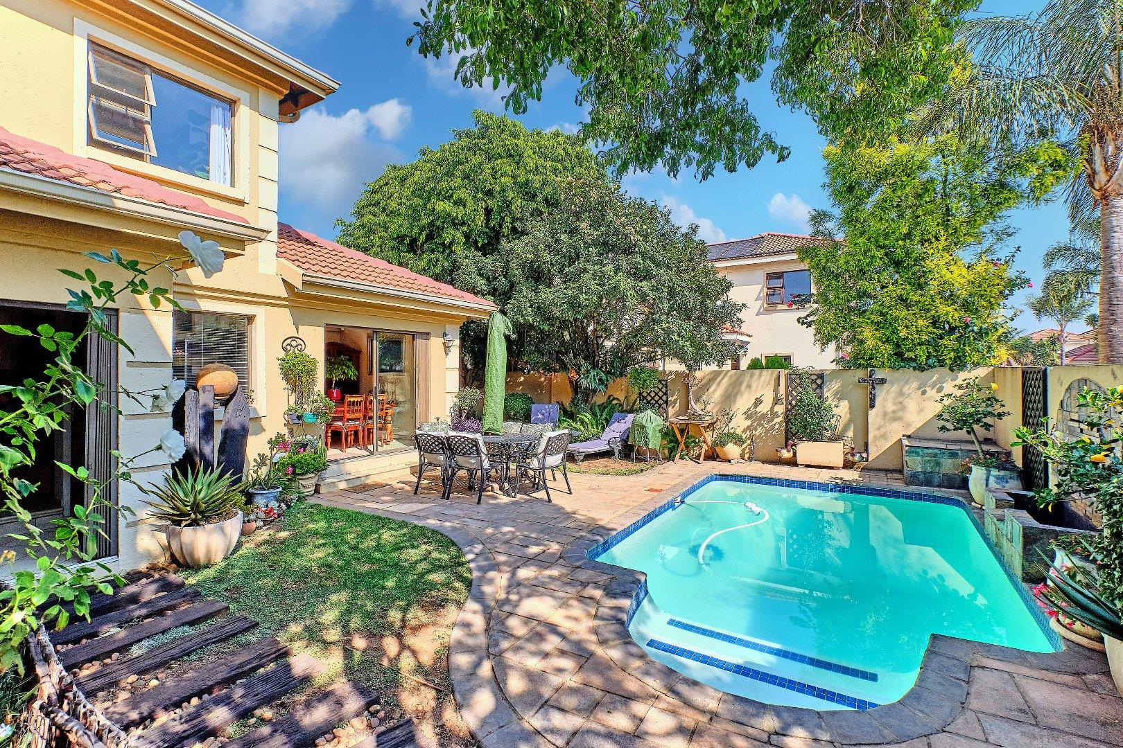 3 Bedroom House for sale in Eden Glen P24114453162