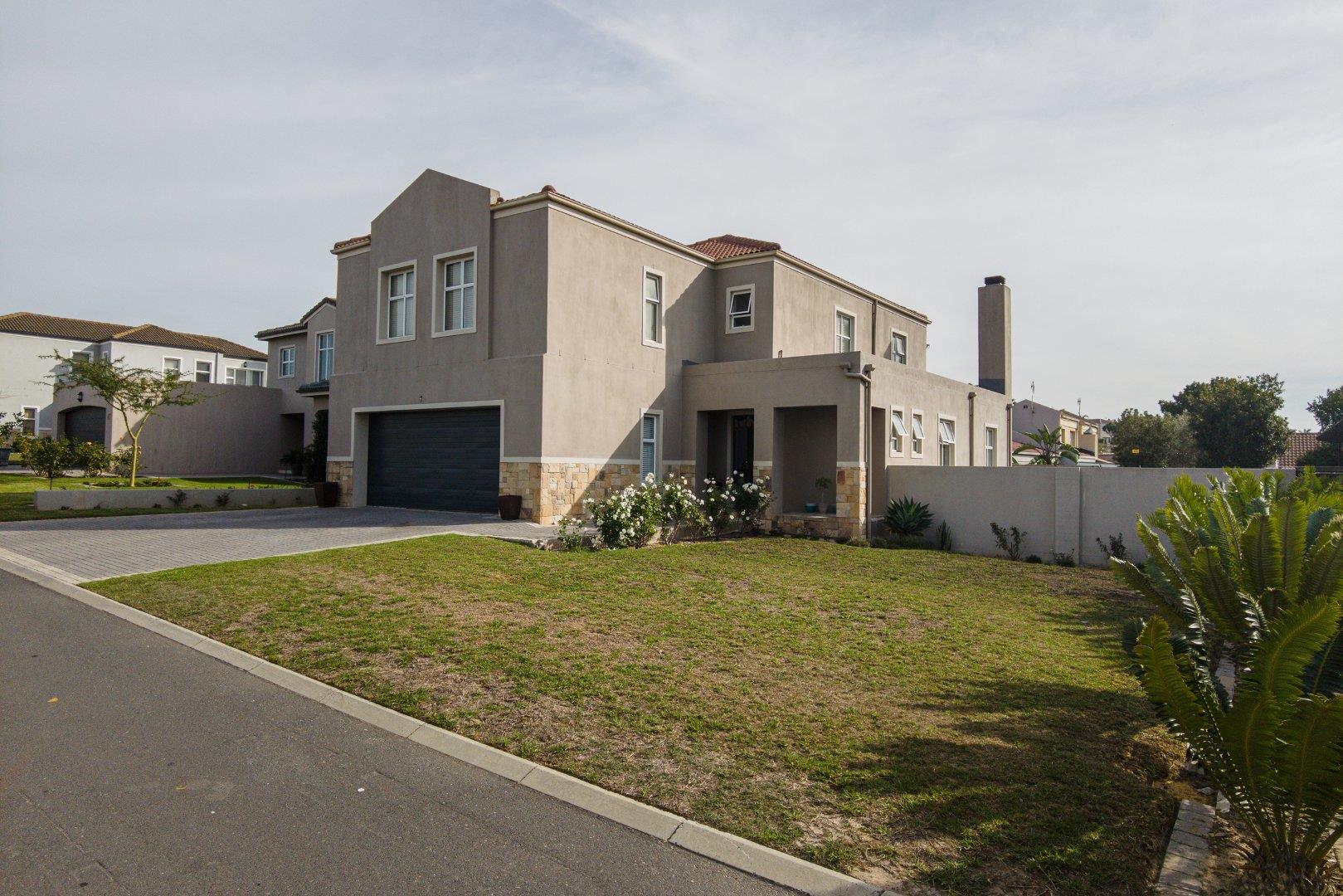 5 Bedroom House for sale in Avalon Estate 45 Grangehurst Crescent