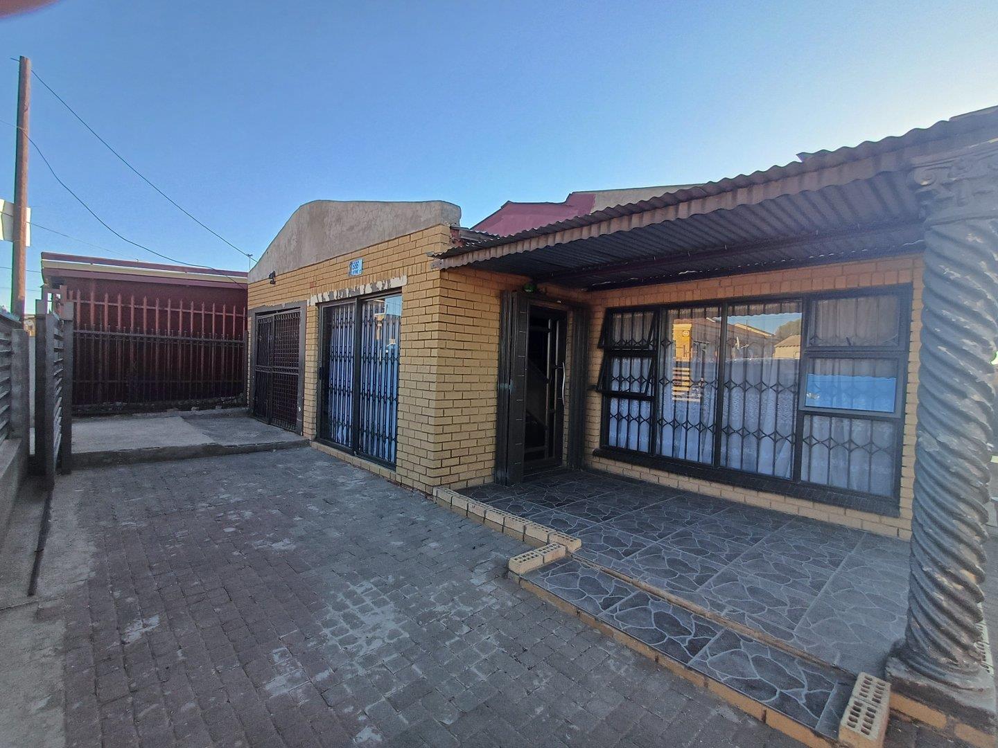 4 Bedroom House for sale in Rocklands Rocklands P24114454485