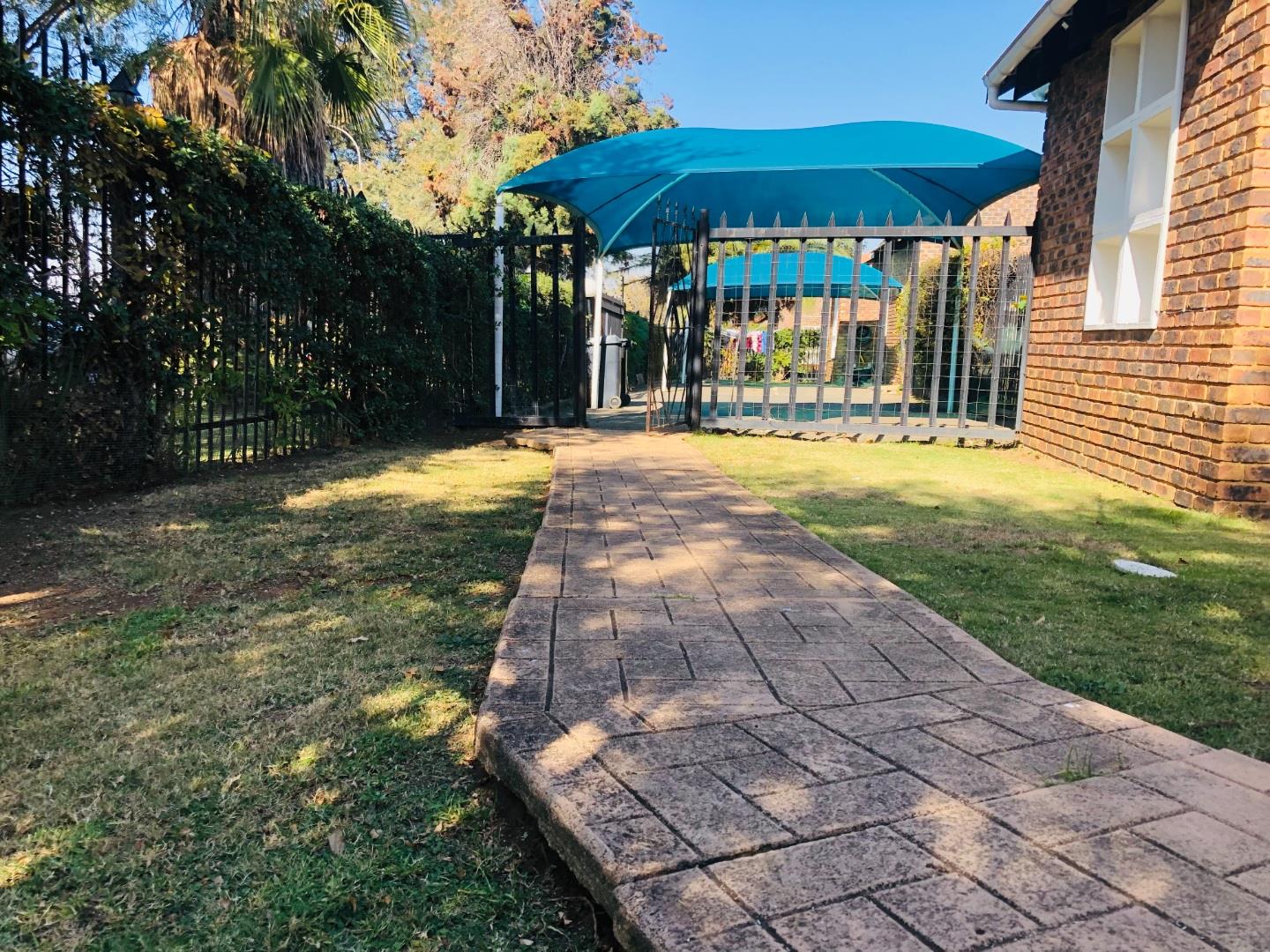 3 Bedroom Townhouse for sale in Kibler Park 5 Ss Kyrandia, 24 Pieter