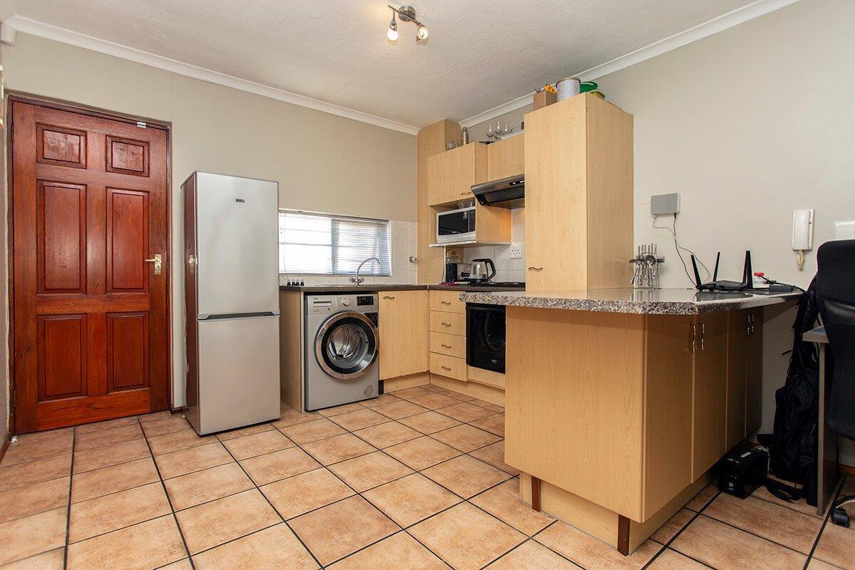 1 Bedroom Apartment / flat for sale in Durbanville Central P24114456267
