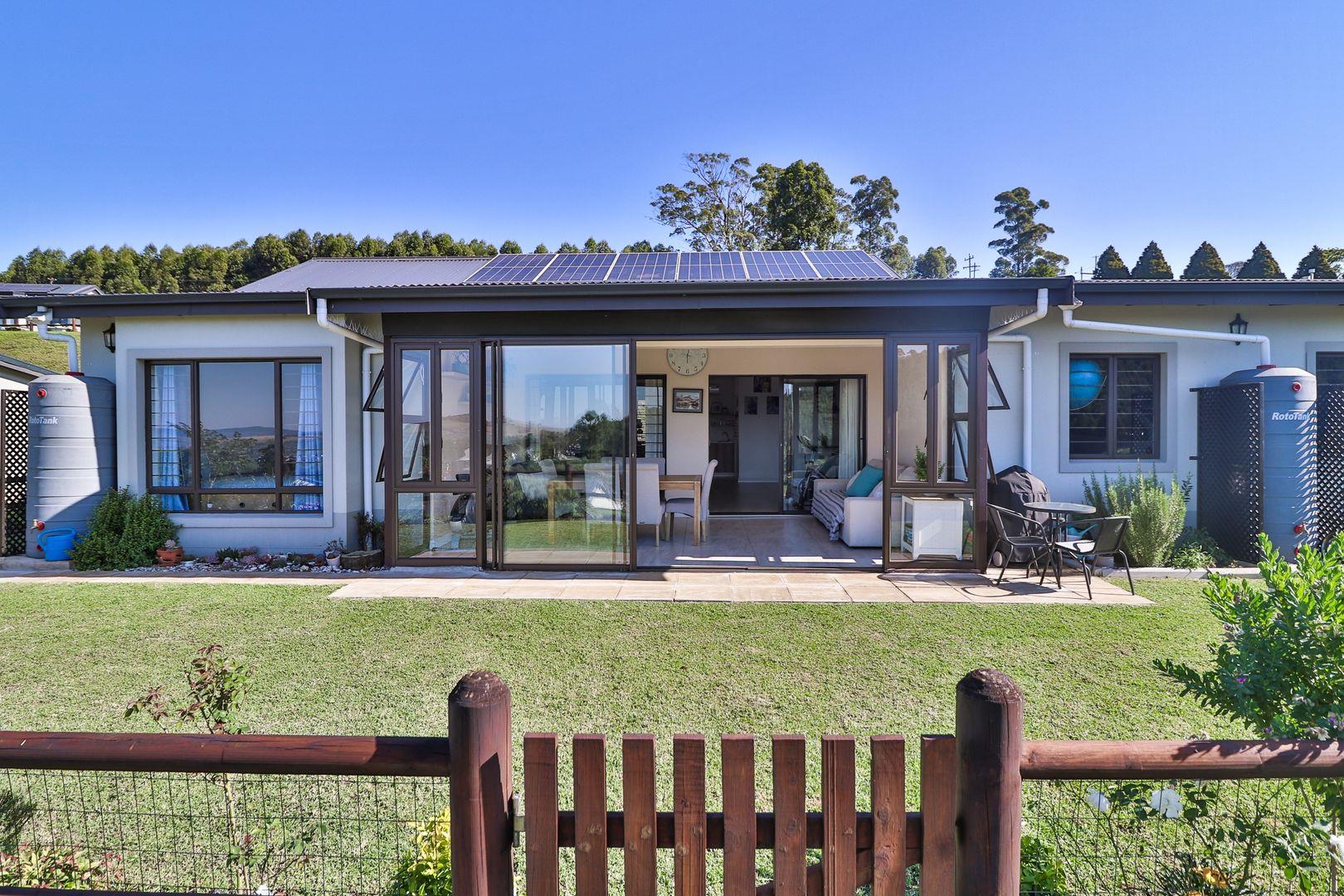 2 Bedroom Townhouse for sale in Howick North P24114456429