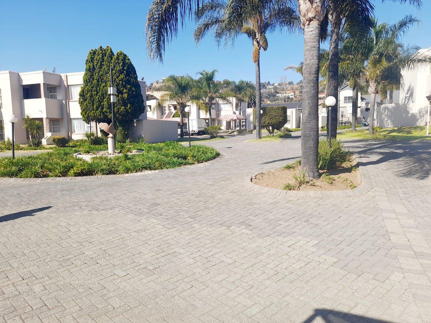 3 Bedroom Townhouse for sale in Gleneagles 48 Fish Eagle, 81 Vorster