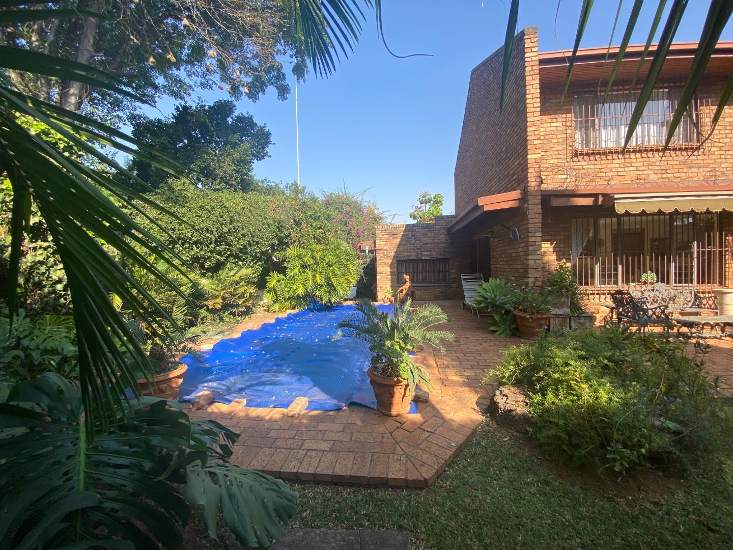 4 Bedroom Townhouse for sale in Hatfield 10 Ss Presidentpark, 204