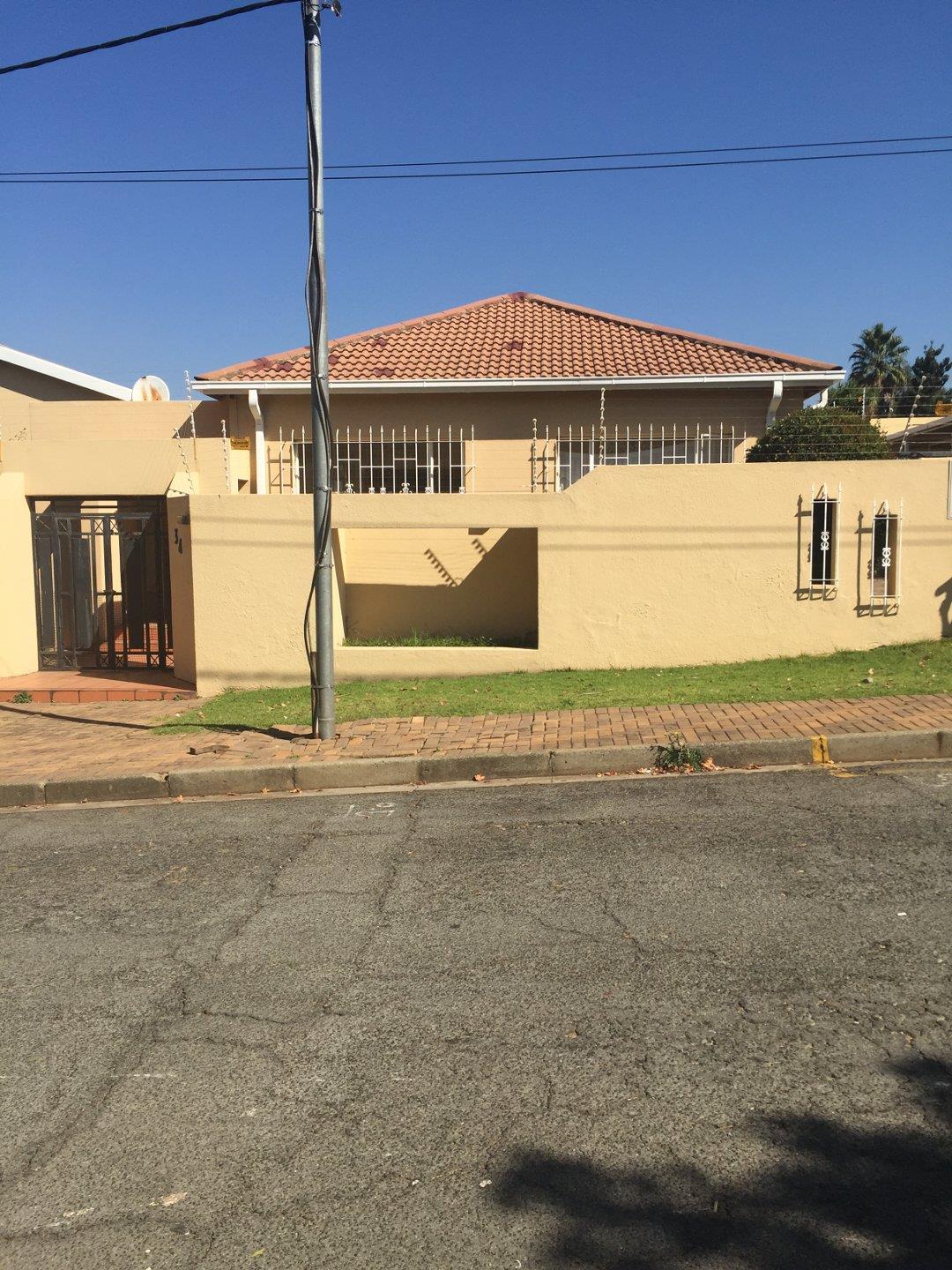 3 Bedroom House to rent in Dawnview P24114457814