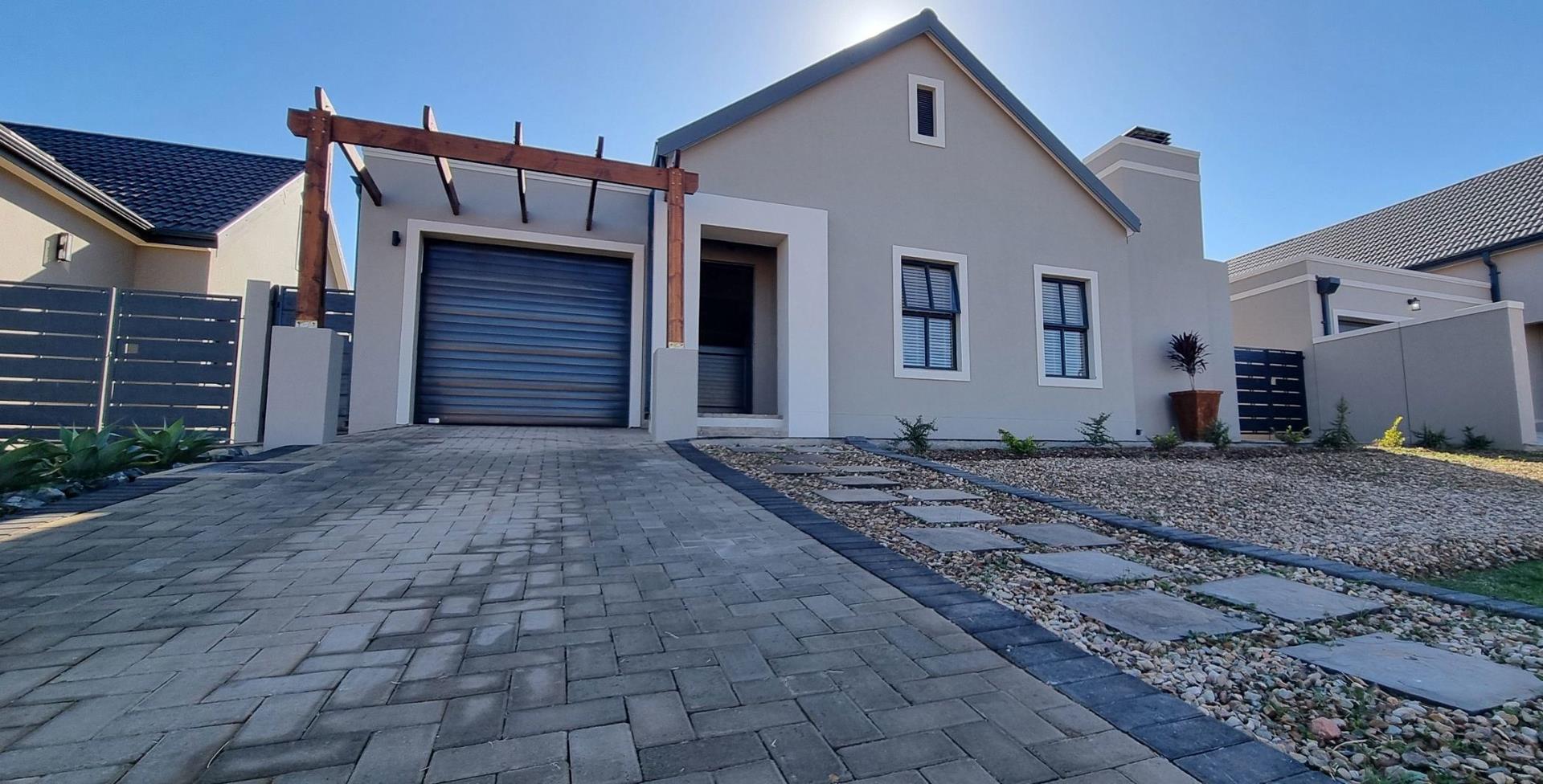 2 Bedroom House for sale in Altona 38 Milkwood Avenue P24114457954