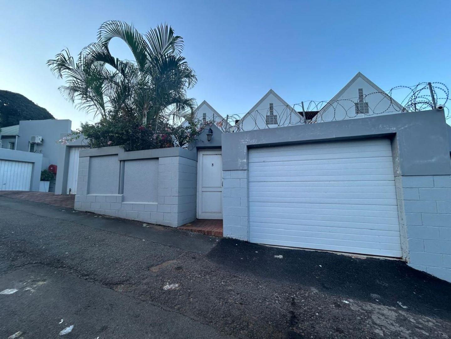 2 Bedroom Townhouse for sale in Essenwood 108 Problem Mkhize Road