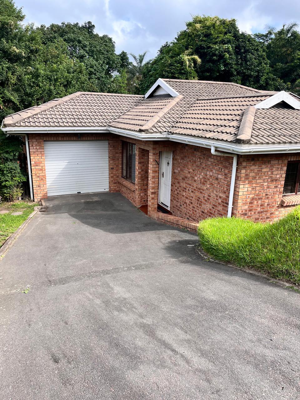 3 Bedroom House to rent in Manors P24114463724