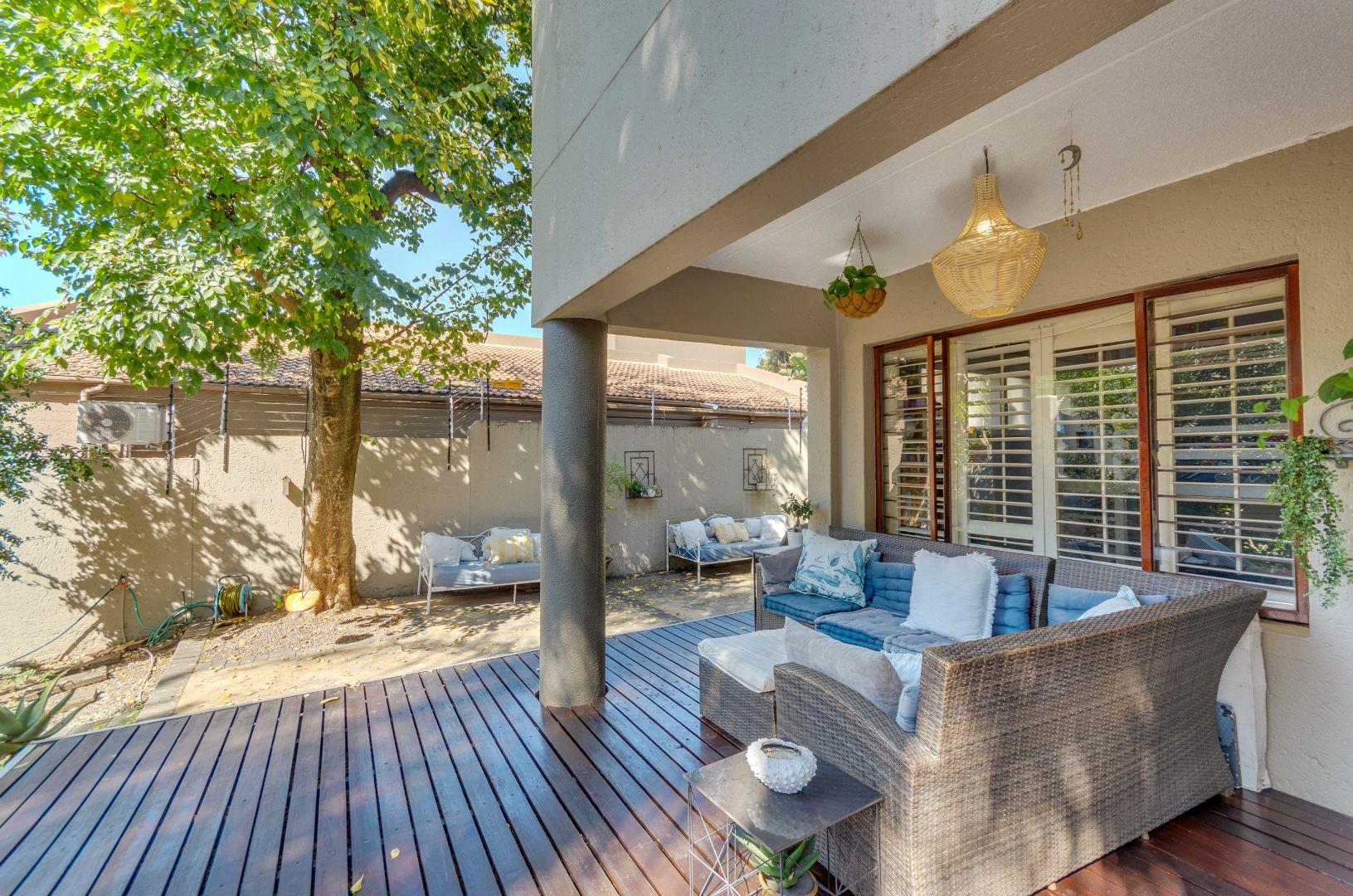 2 Bedroom Apartment / flat for sale in Bryanston 27 Sherwood Forest